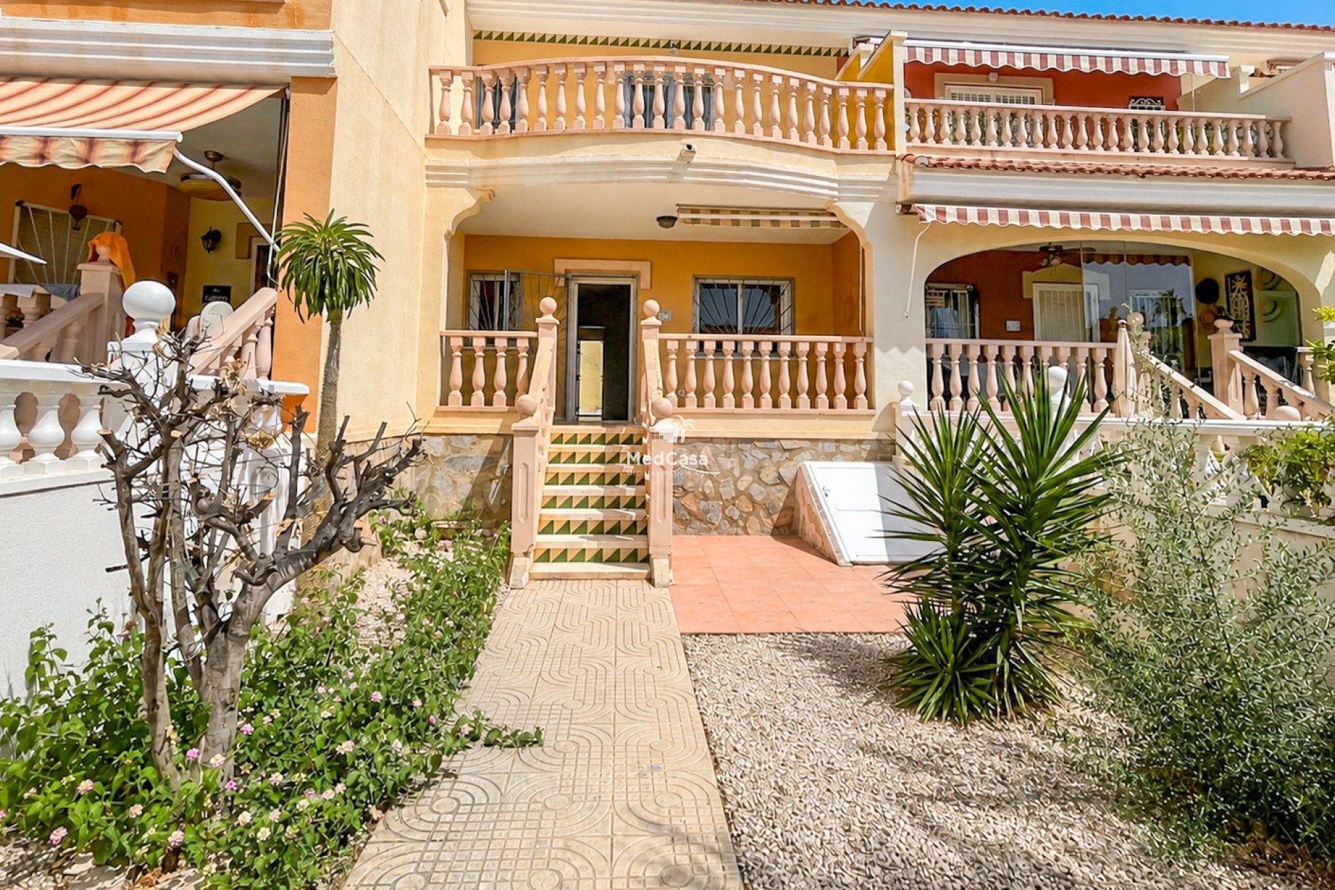 Resale - Townhouse -
Ciudad Quesada - Doña Pepa