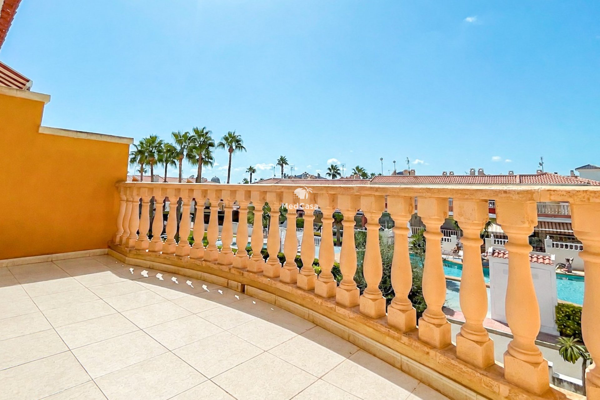 Resale - Townhouse -
Ciudad Quesada - Doña Pepa