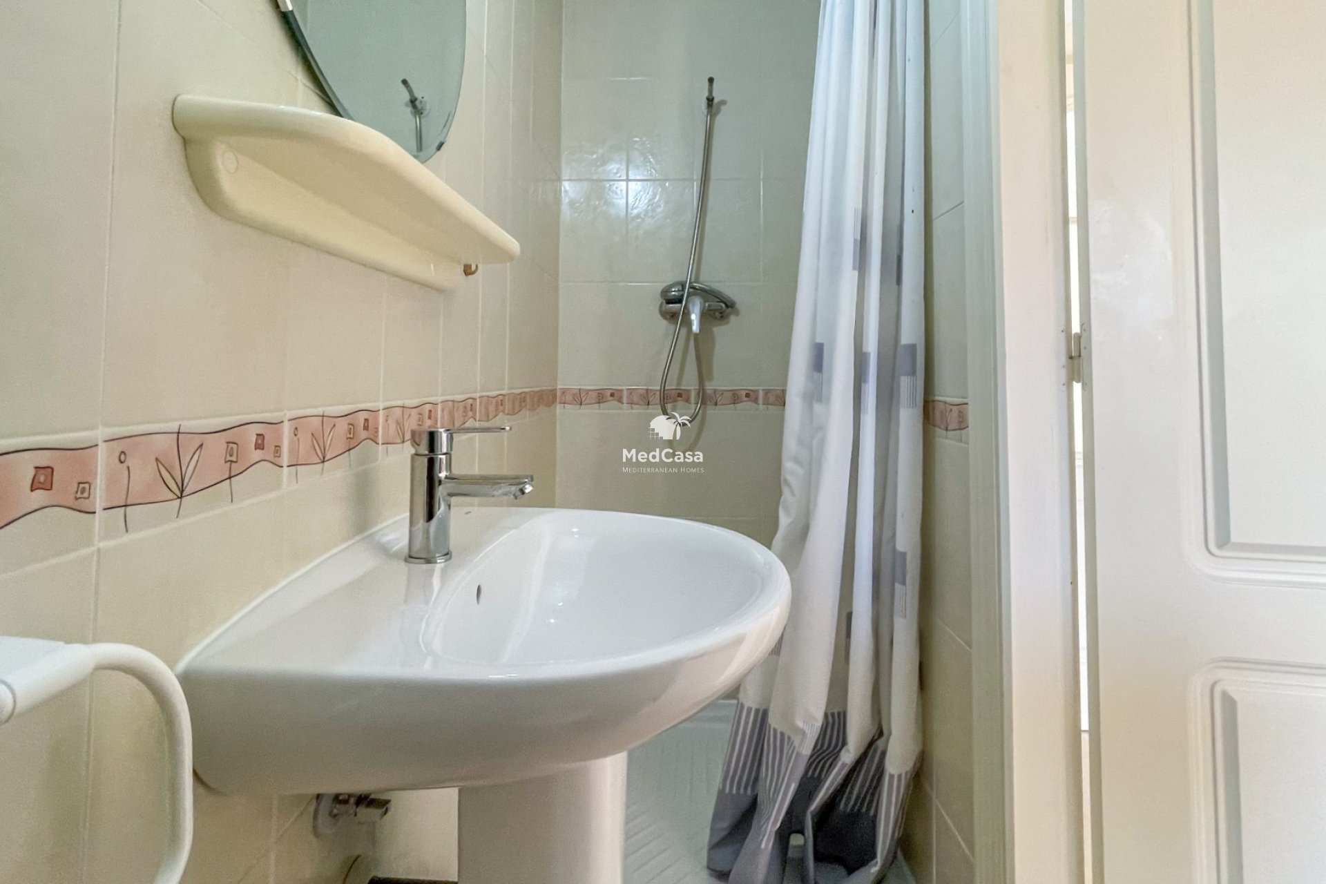 Resale - Townhouse -
Ciudad Quesada - Doña Pepa