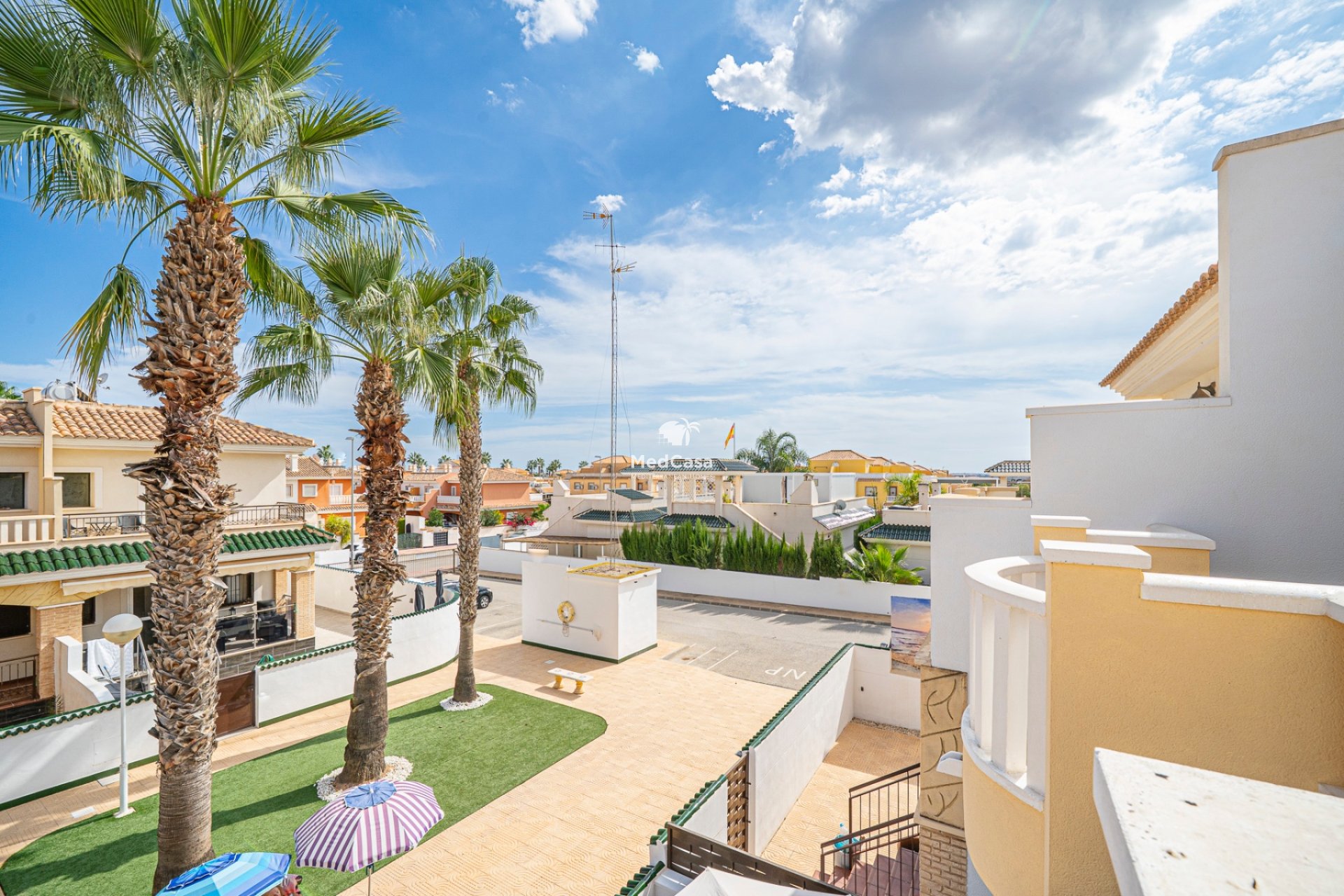 Resale - Townhouse -
Ciudad Quesada - Lo Marabú
