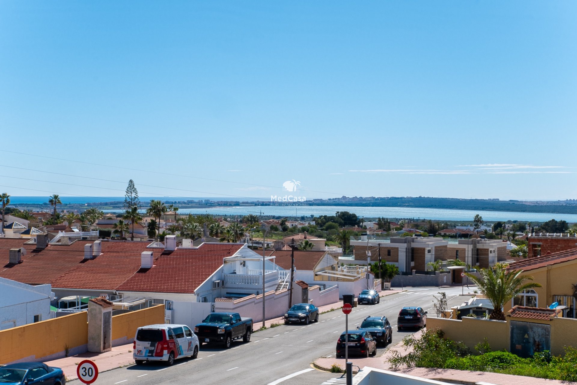 Resale - Townhouse -
Ciudad Quesada - town