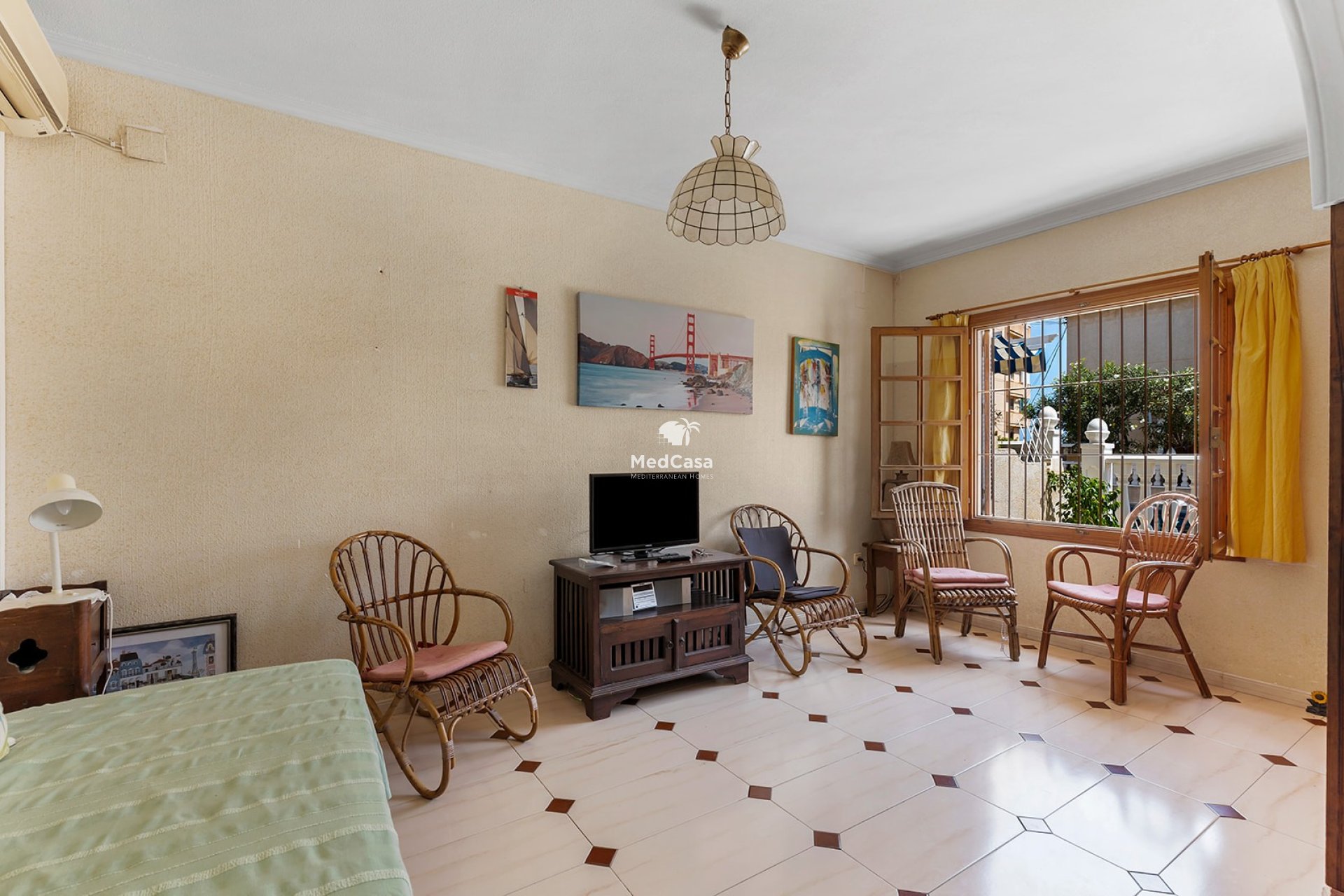 Resale - Townhouse -
La Mata - Playa