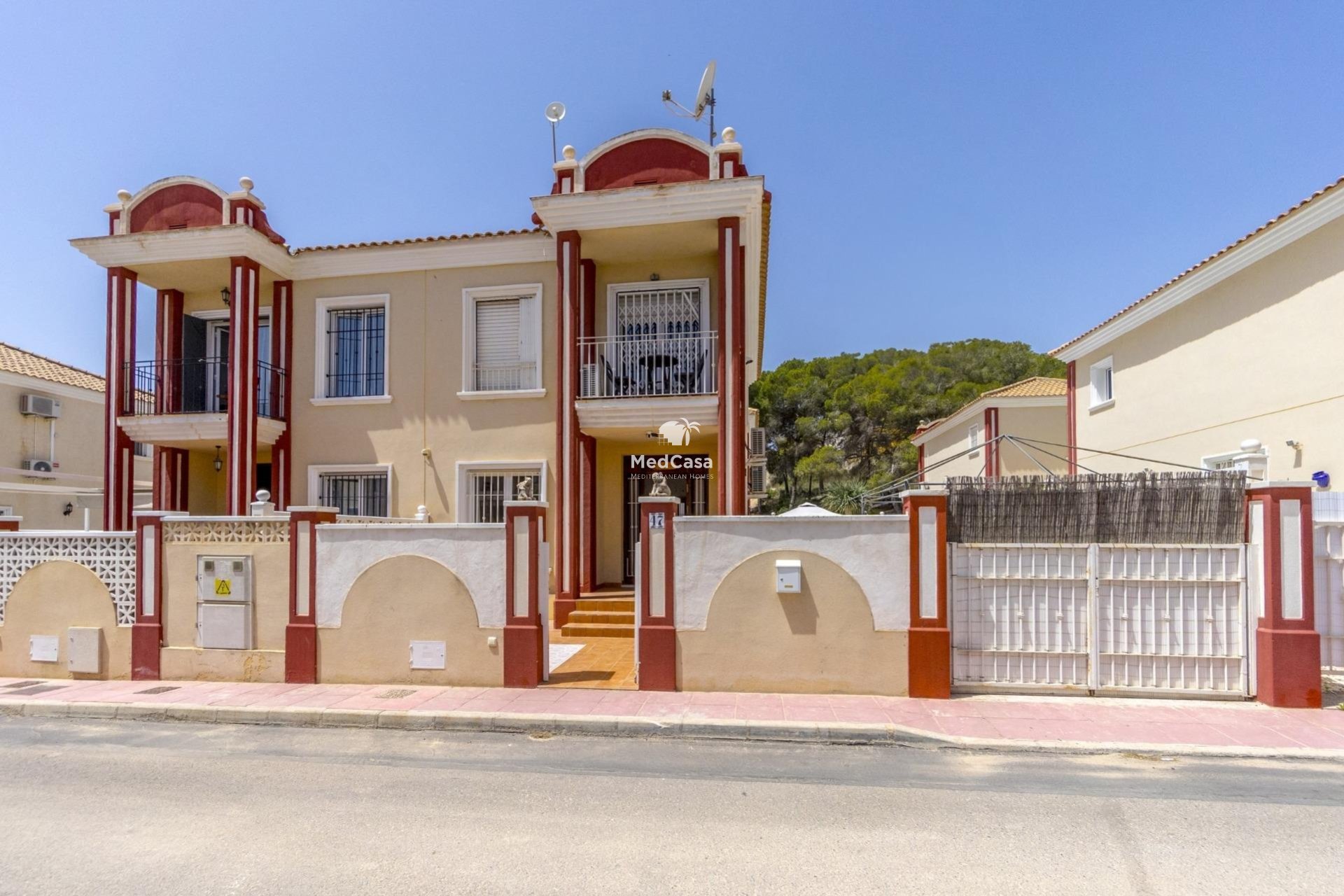 Resale - Townhouse -
Orihuela Costa - Campoamor