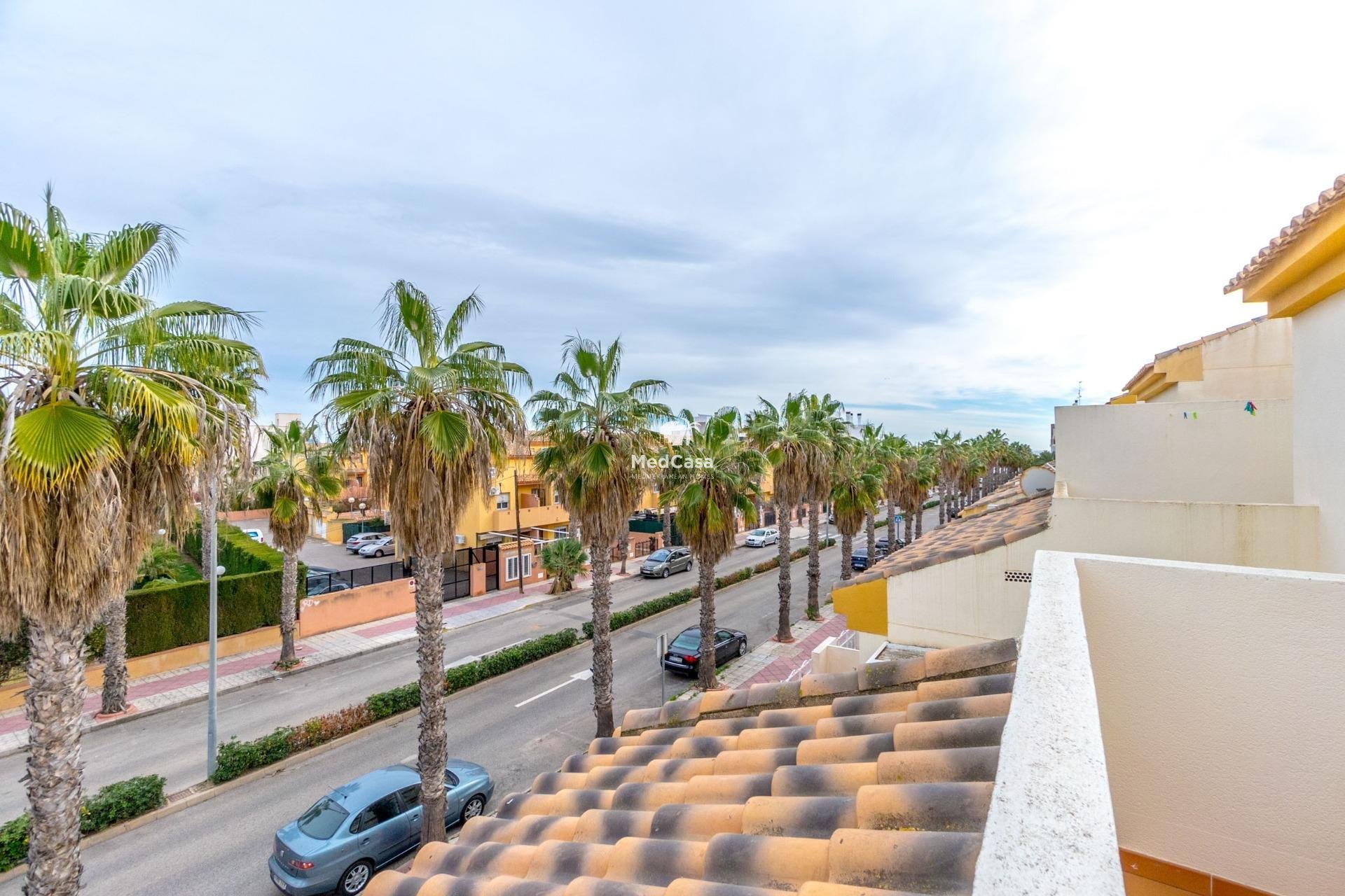 Resale - Townhouse -
Orihuela Costa - Campoamor