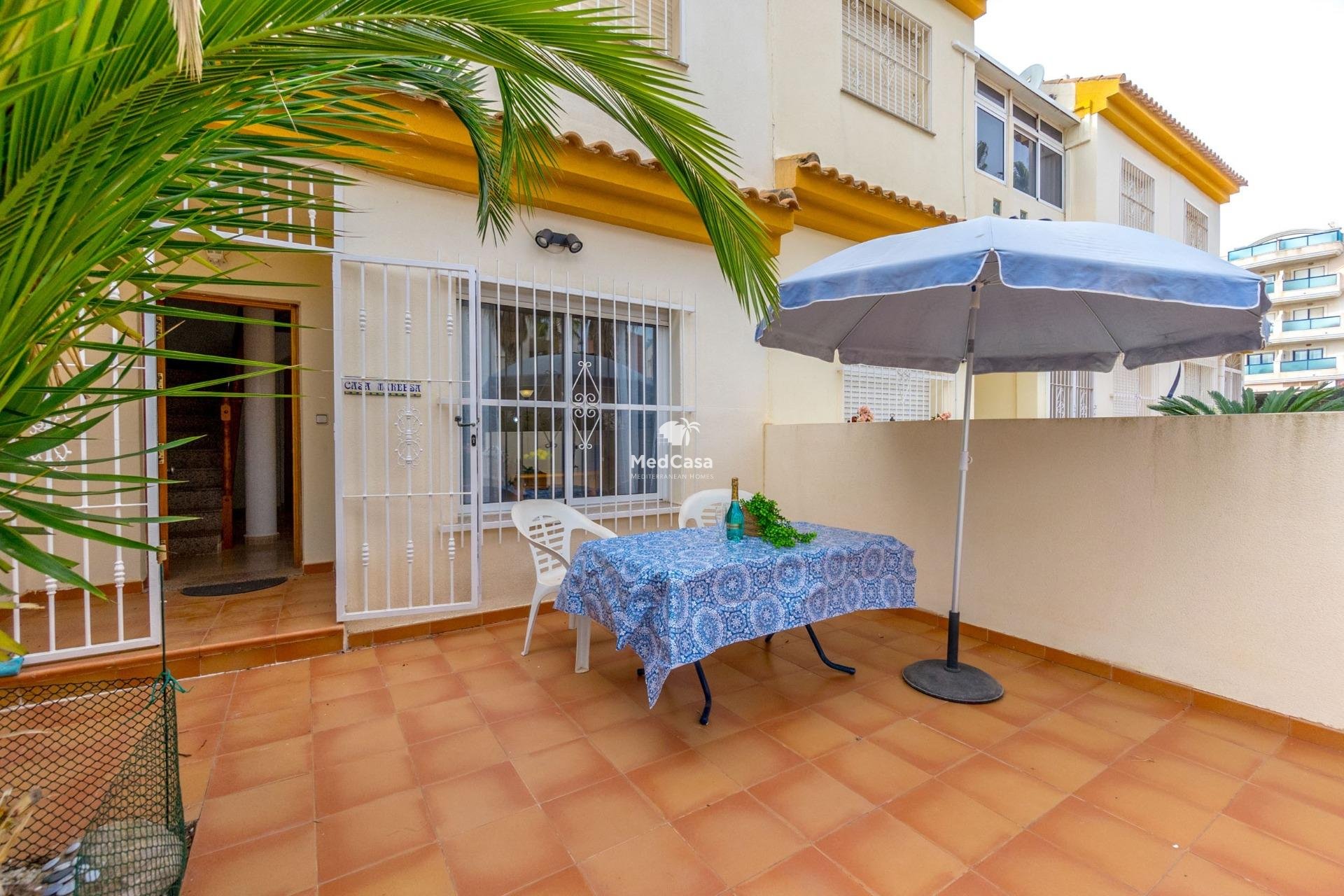 Resale - Townhouse -
Orihuela Costa - Campoamor