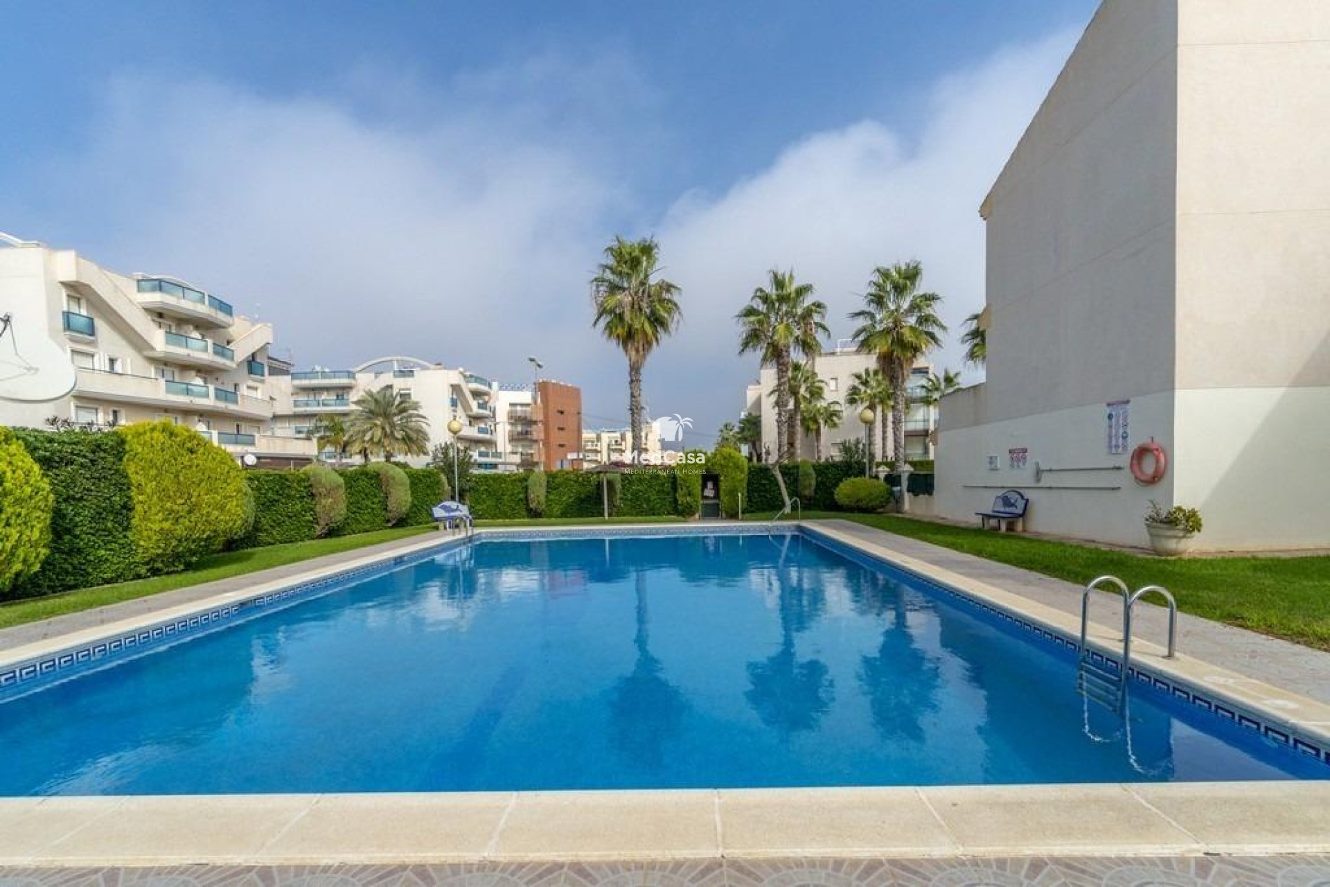 Resale - Townhouse -
Orihuela Costa - Campoamor