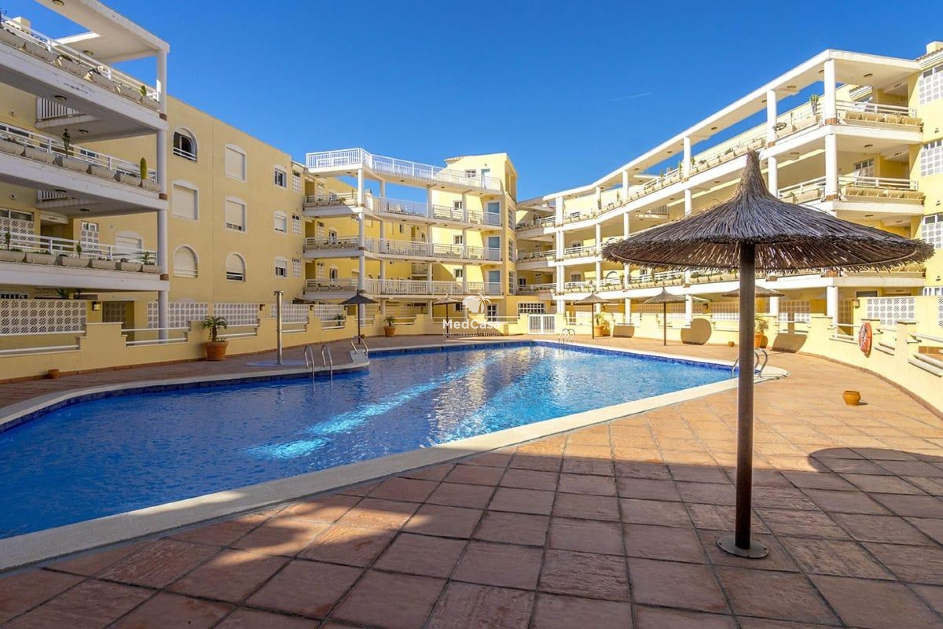 Resale - Townhouse -
Orihuela Costa - Campoamor