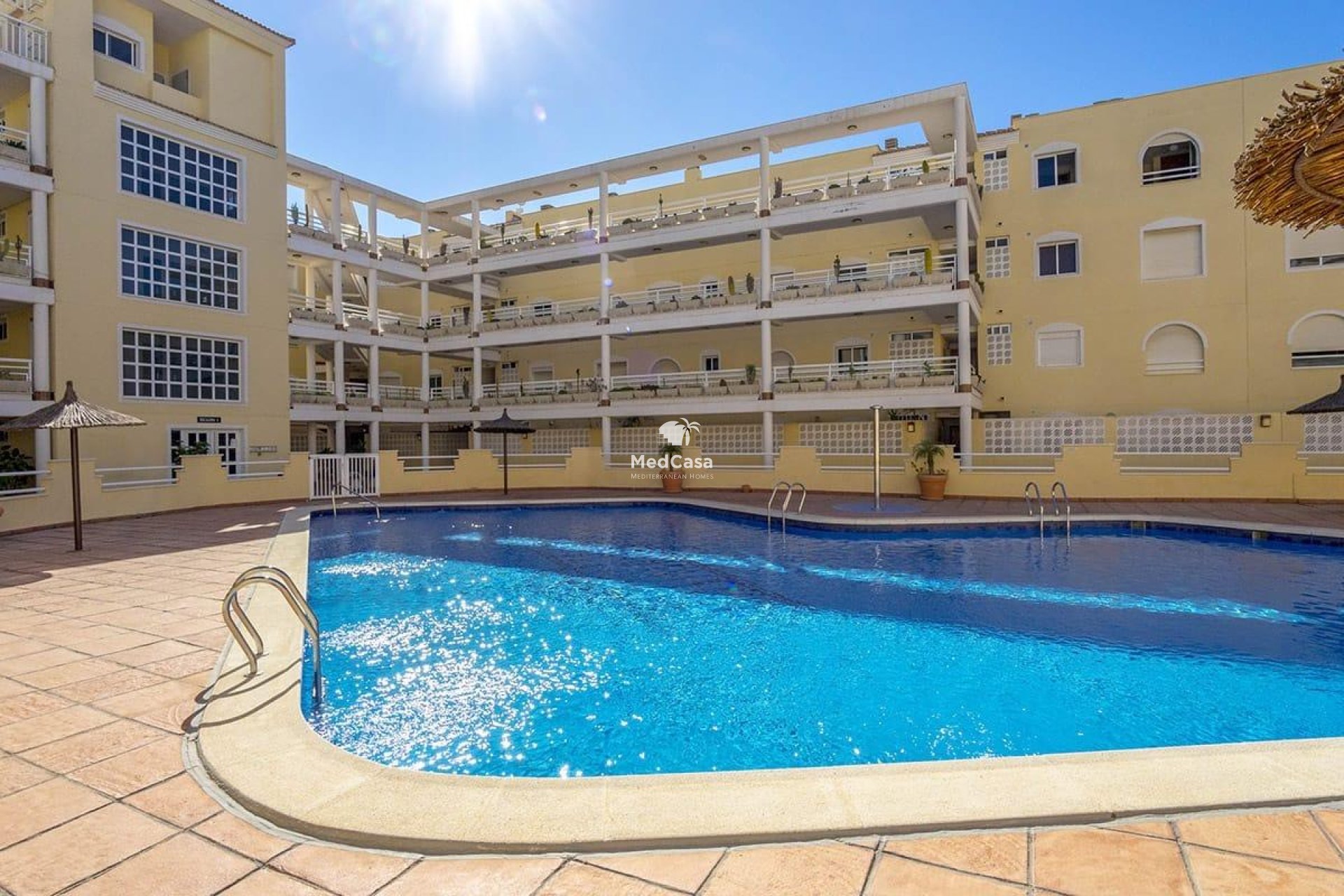 Resale - Townhouse -
Orihuela Costa - Campoamor