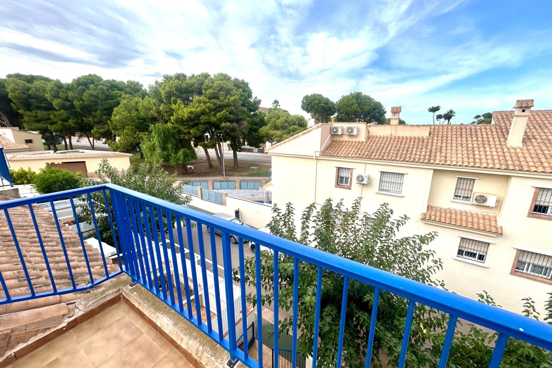 Resale - Townhouse -
Orihuela Costa - Campoamor