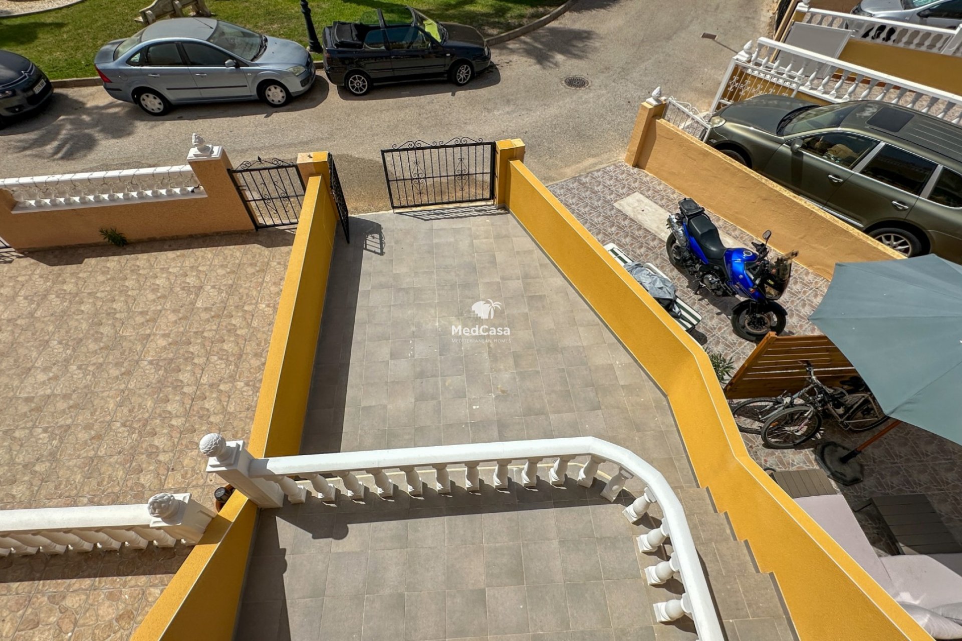 Resale - Townhouse -
Orihuela Costa - La Regia