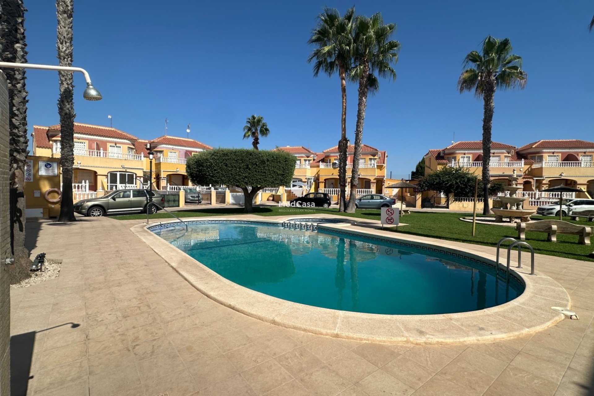 Resale - Townhouse -
Orihuela Costa - La Regia