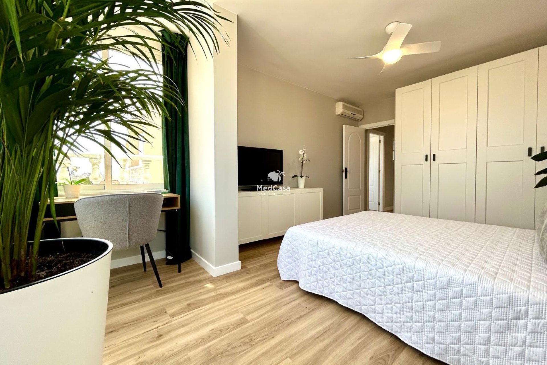 Resale - Townhouse -
Orihuela Costa - Urbanización Perla del Mar