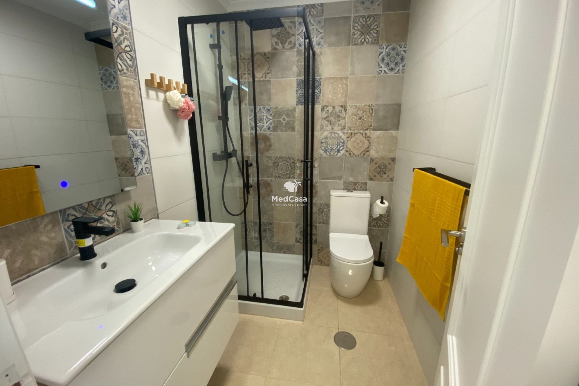 Resale - Townhouse -
San Miguel de Salinas
