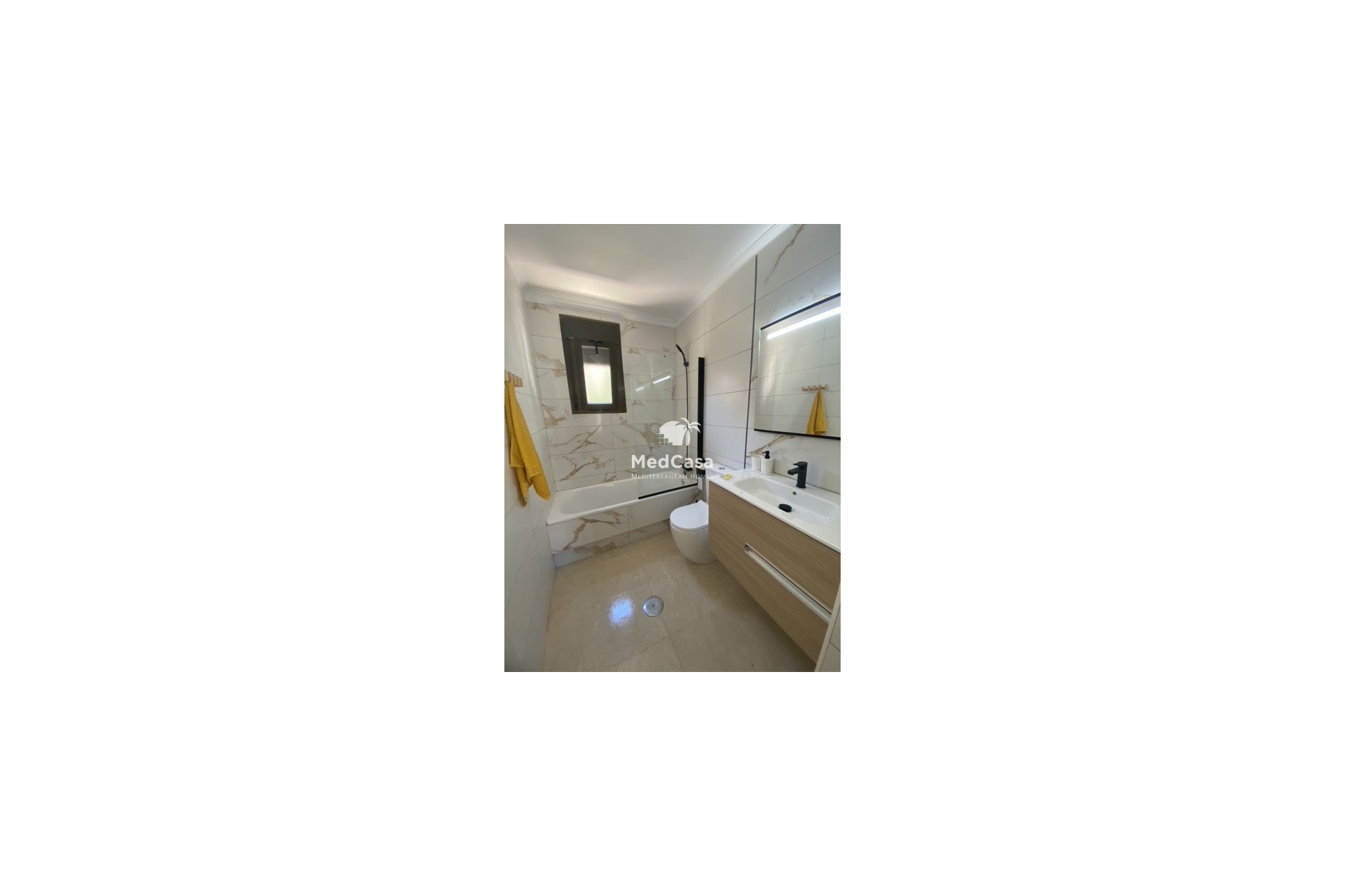 Resale - Townhouse -
San Miguel de Salinas