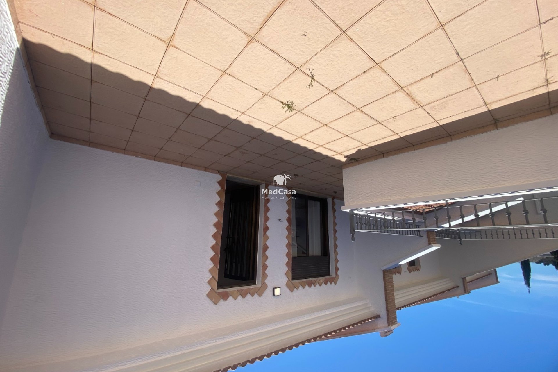 Resale - Townhouse -
San Miguel de Salinas