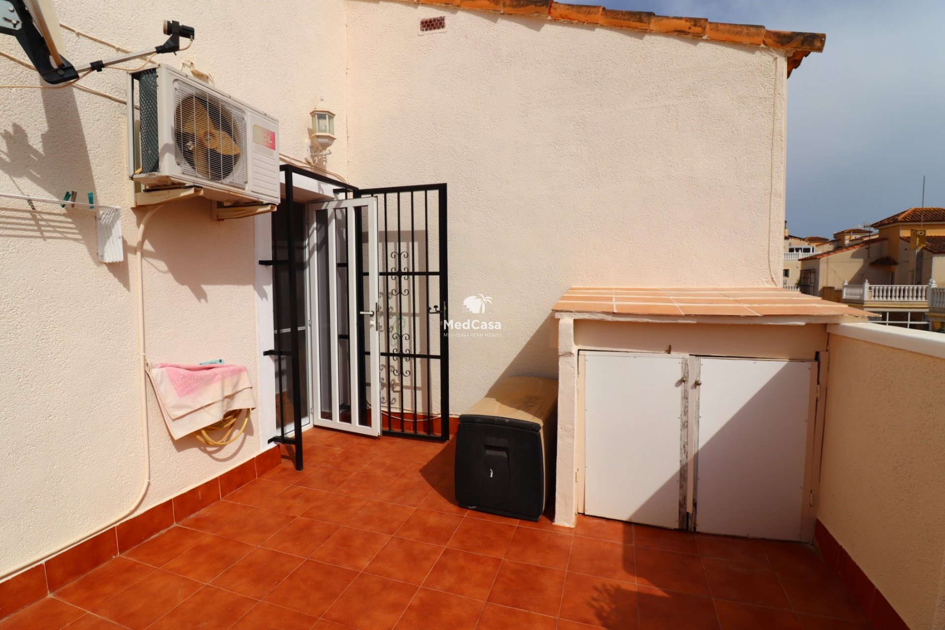 Resale - Villa -
Algorfa - Montebello