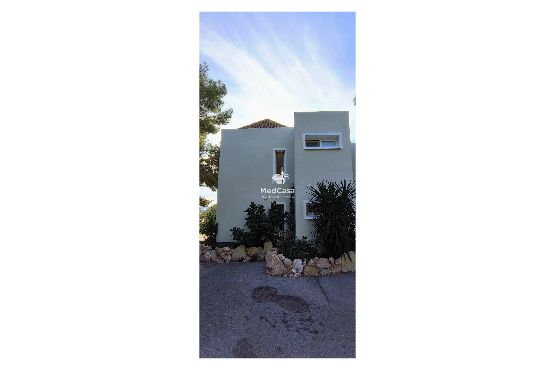 Resale - Villa -
Altea - Marina Baja