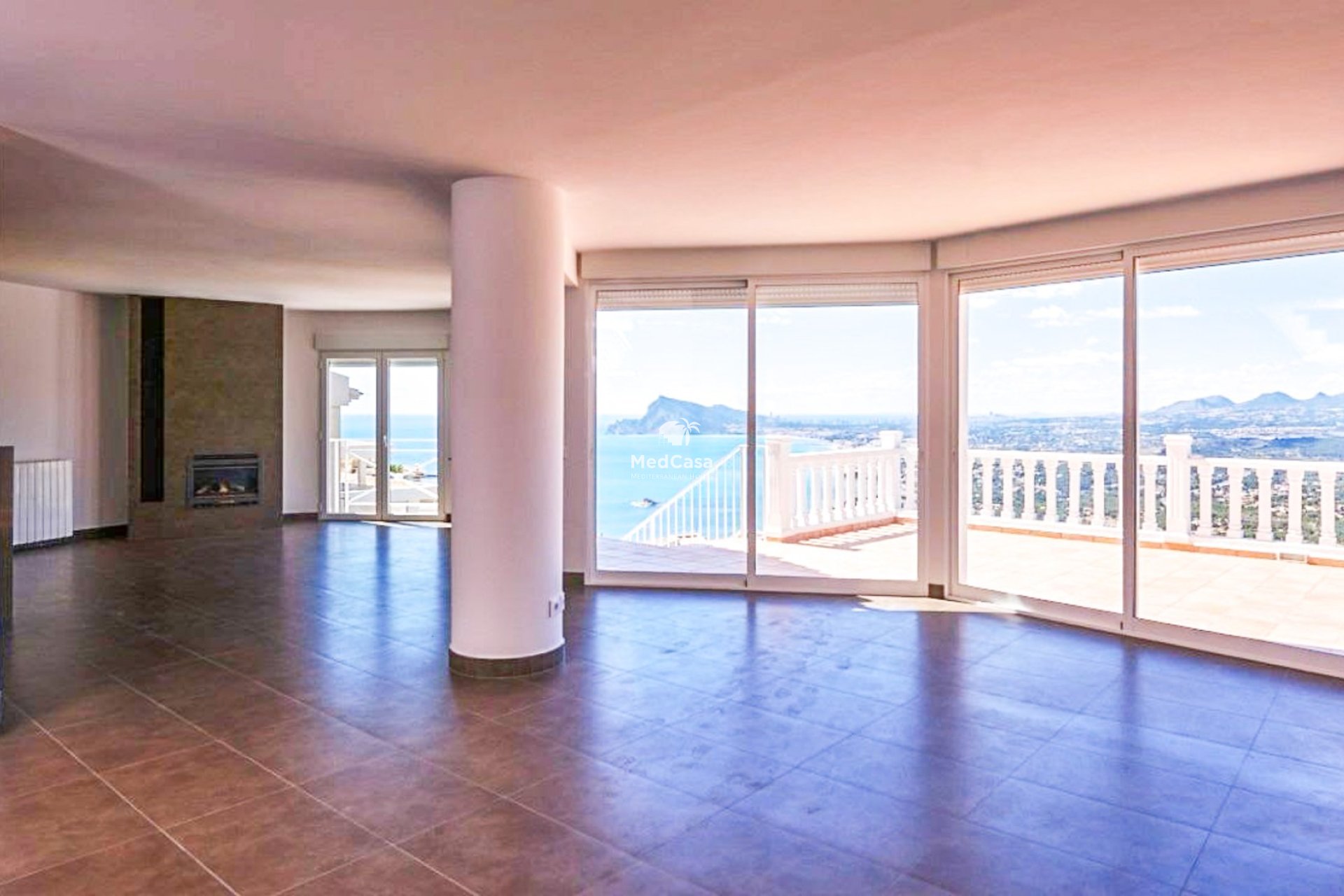 Resale - Villa -
Altea