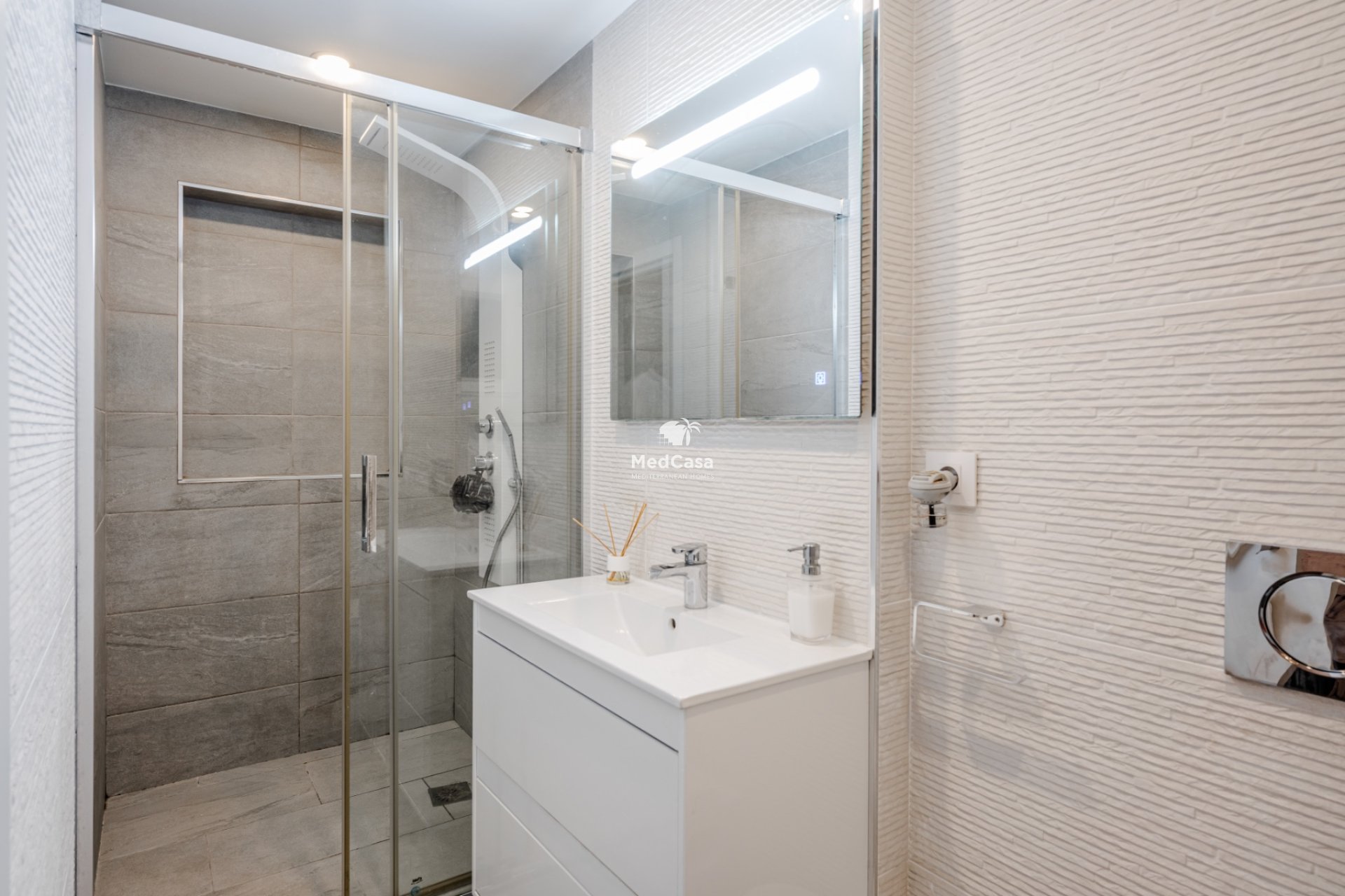 Resale - Villa -
Benissa - Fanadix