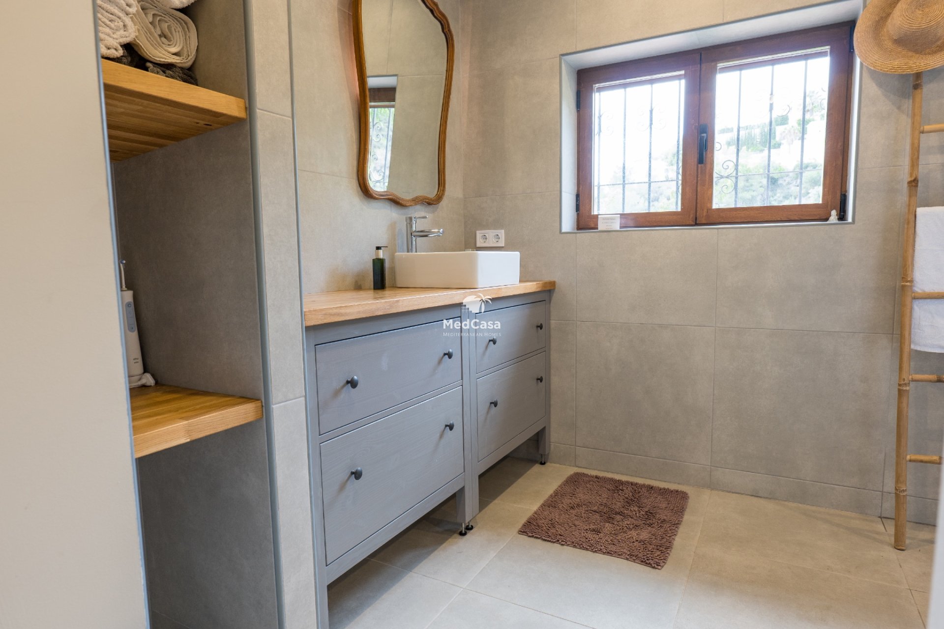 Resale - Villa -
Benissa - Montemar