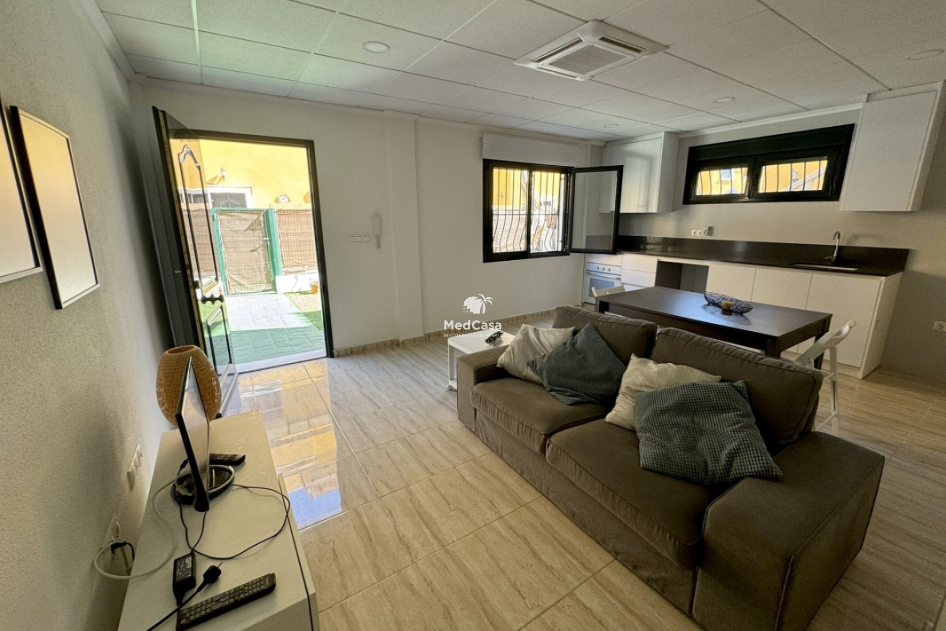 Resale - Villa -
Ciudad Quesada