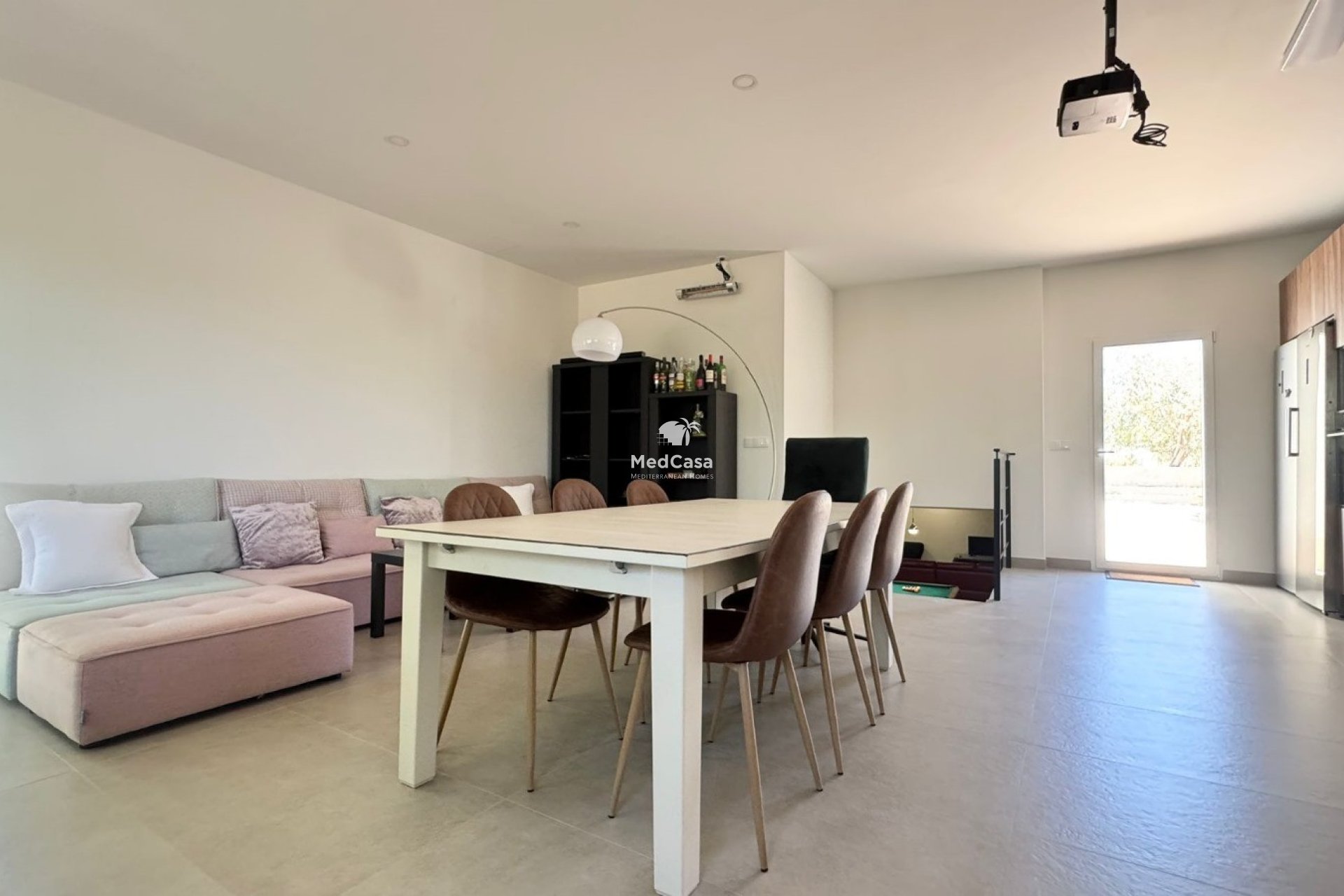 Resale - Villa -
Elche - Peña las Águilas