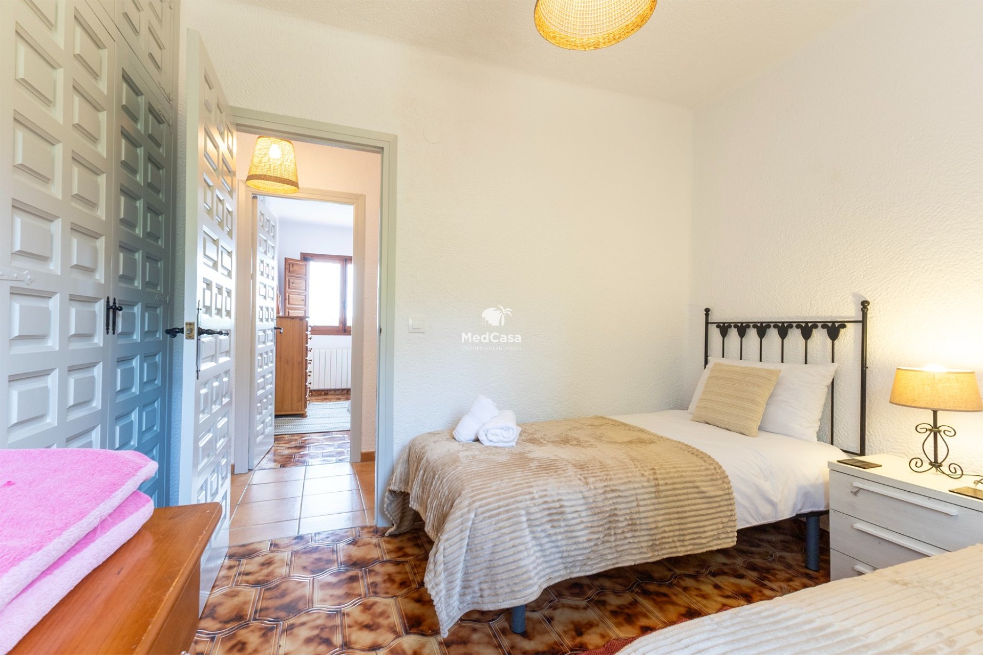 Resale - Villa -
Jávea - Tossalet