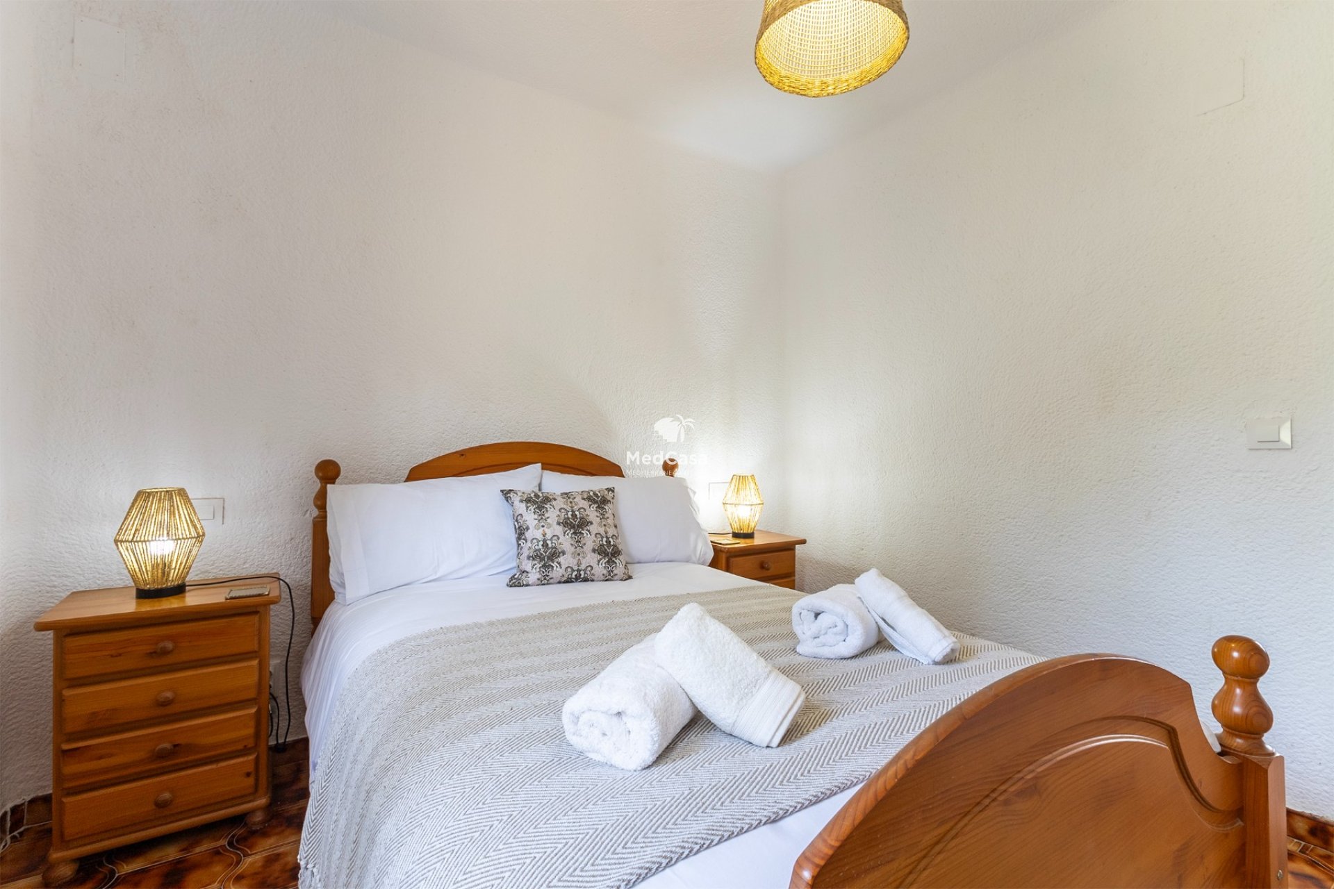 Resale - Villa -
Jávea - Tossalet