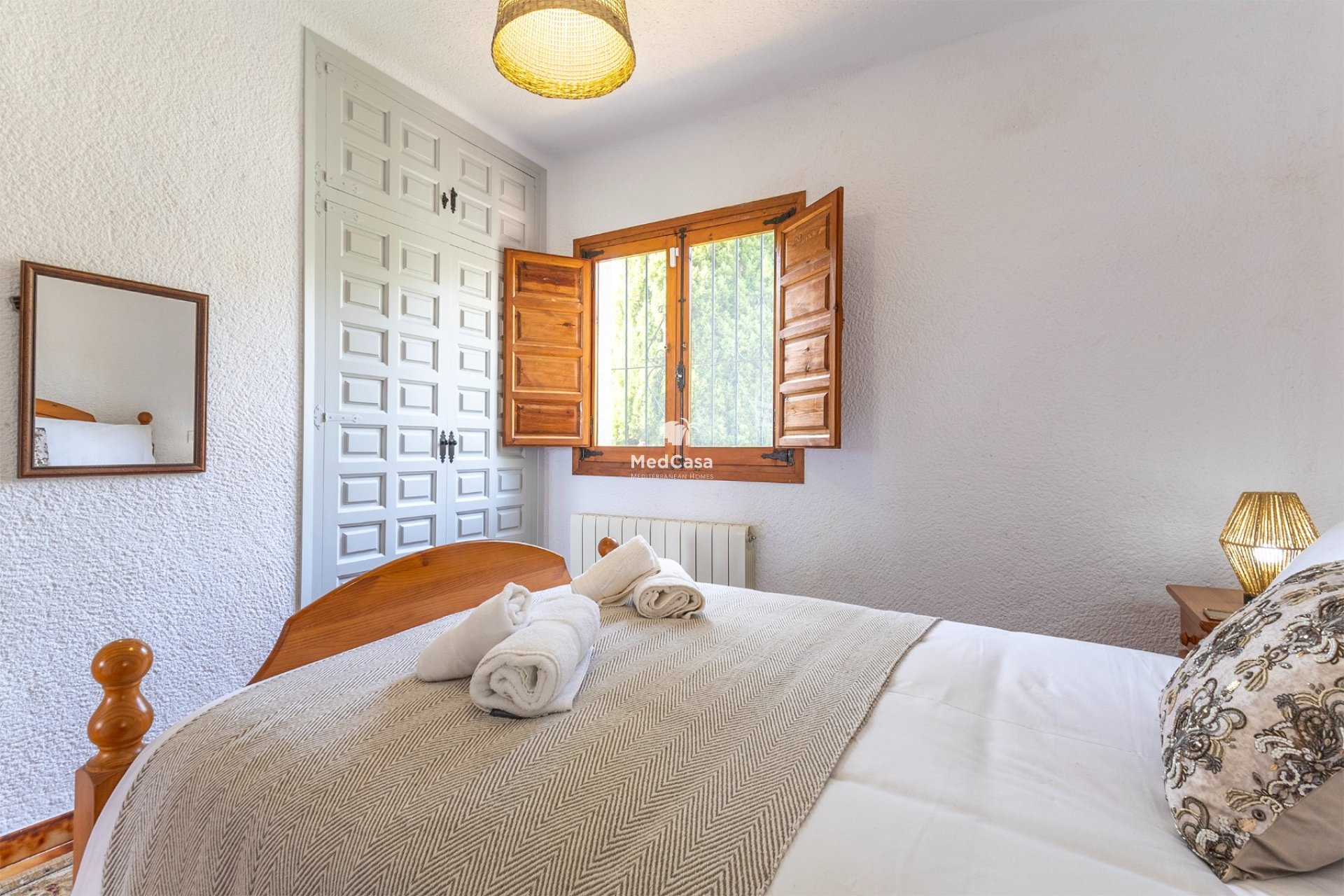 Resale - Villa -
Jávea - Tossalet