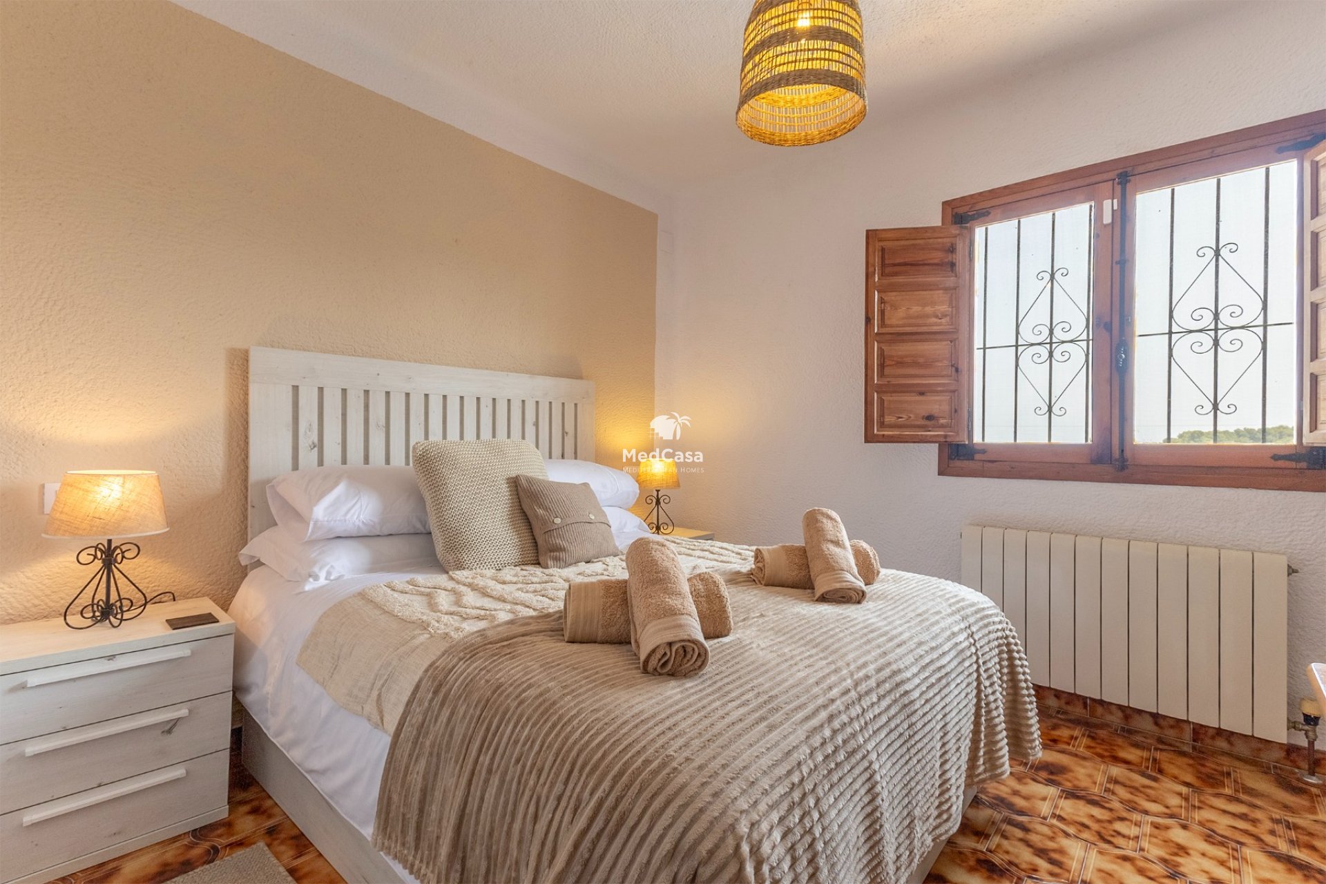 Resale - Villa -
Jávea - Tossalet