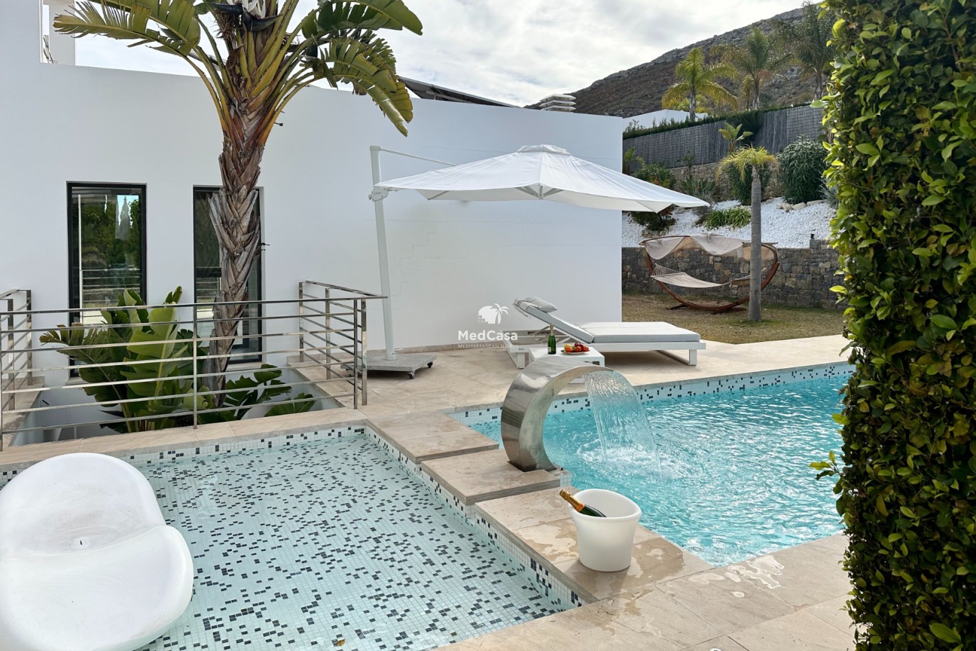 Resale - Villa -
Jávea/Xàbia - Cansalades