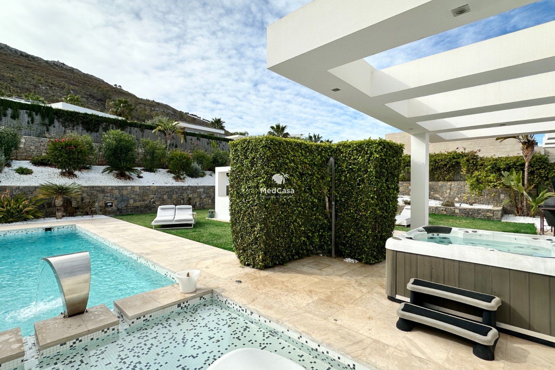 Resale - Villa -
Jávea/Xàbia - Cansalades
