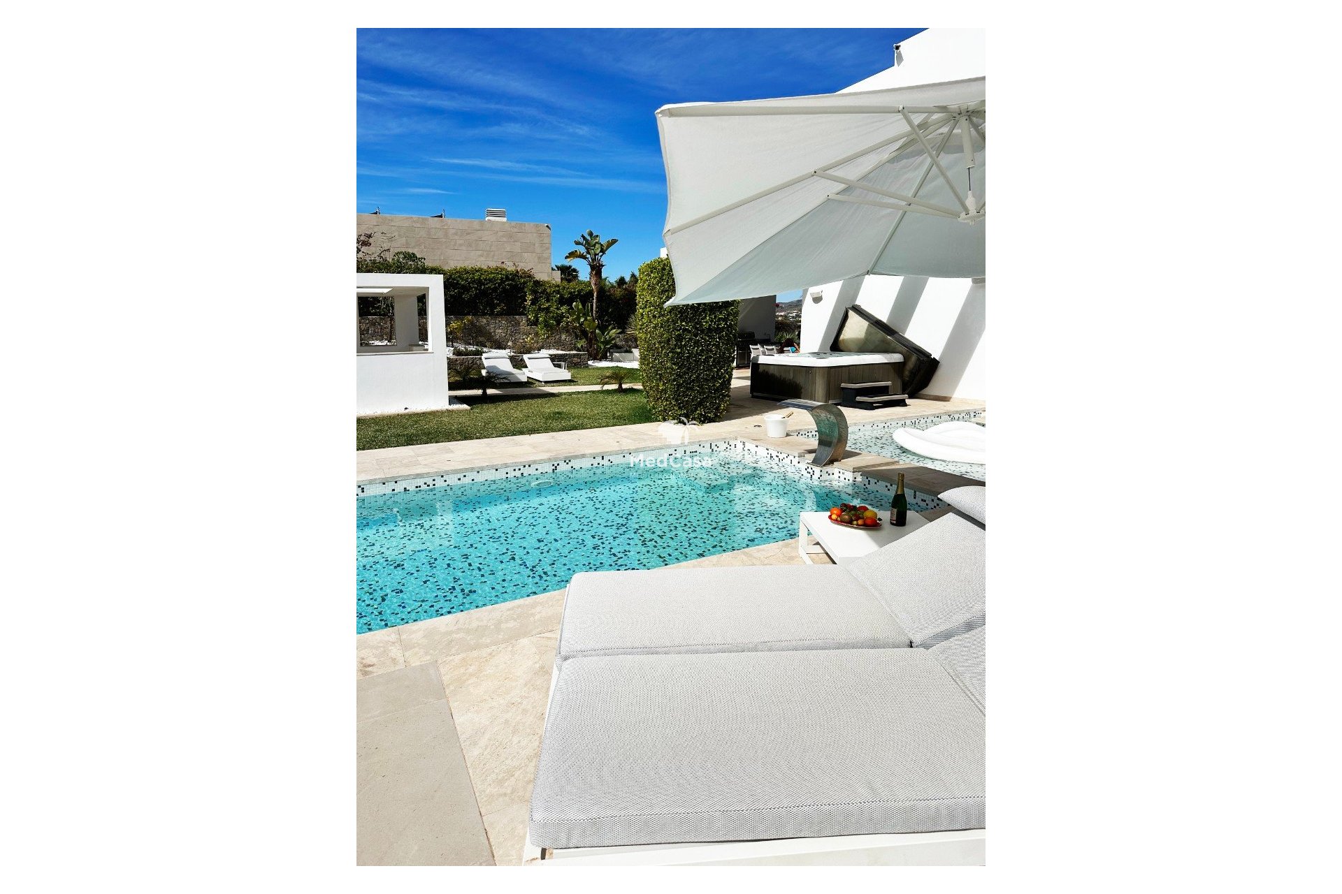 Resale - Villa -
Jávea/Xàbia - Cansalades