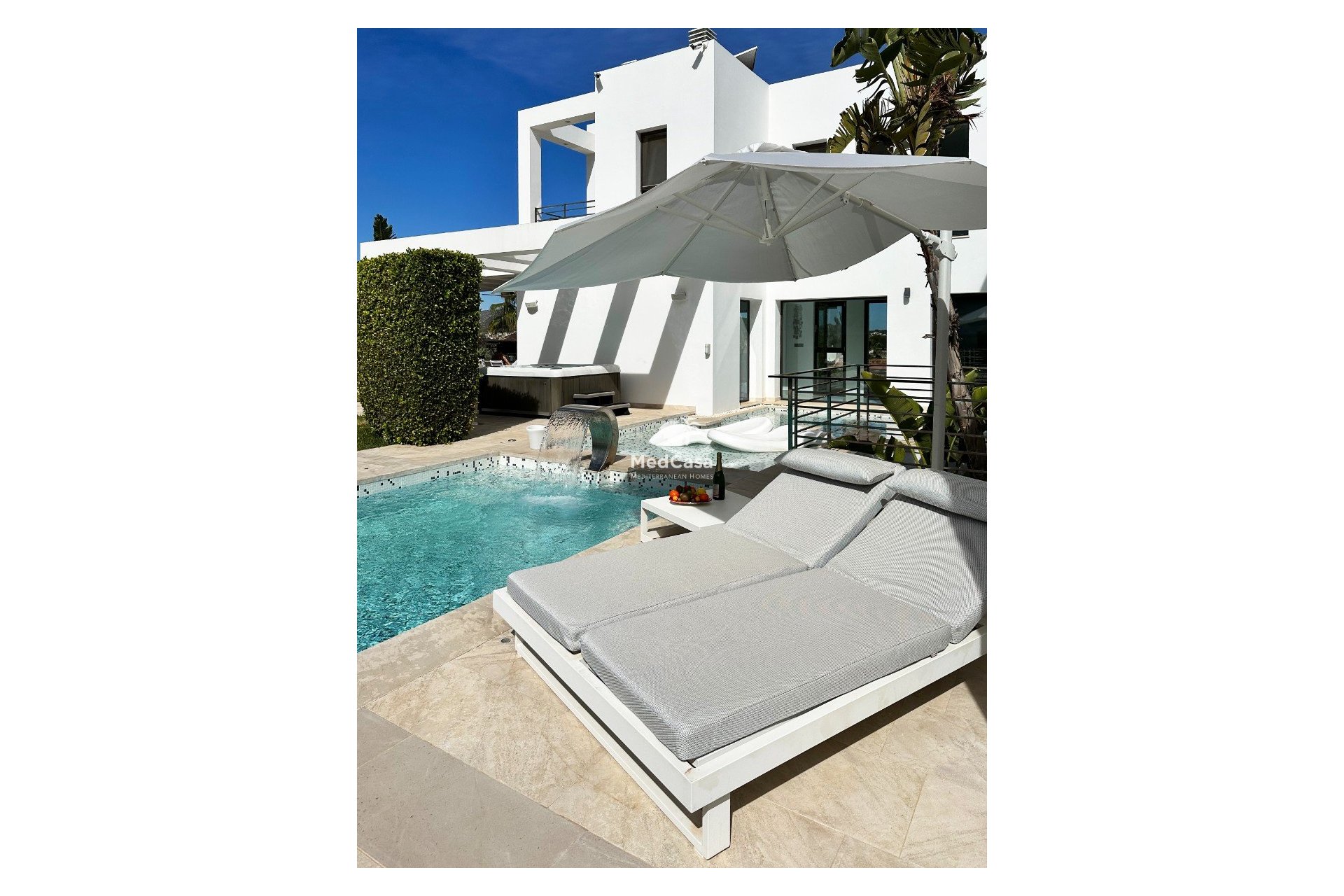 Resale - Villa -
Jávea/Xàbia - Cansalades