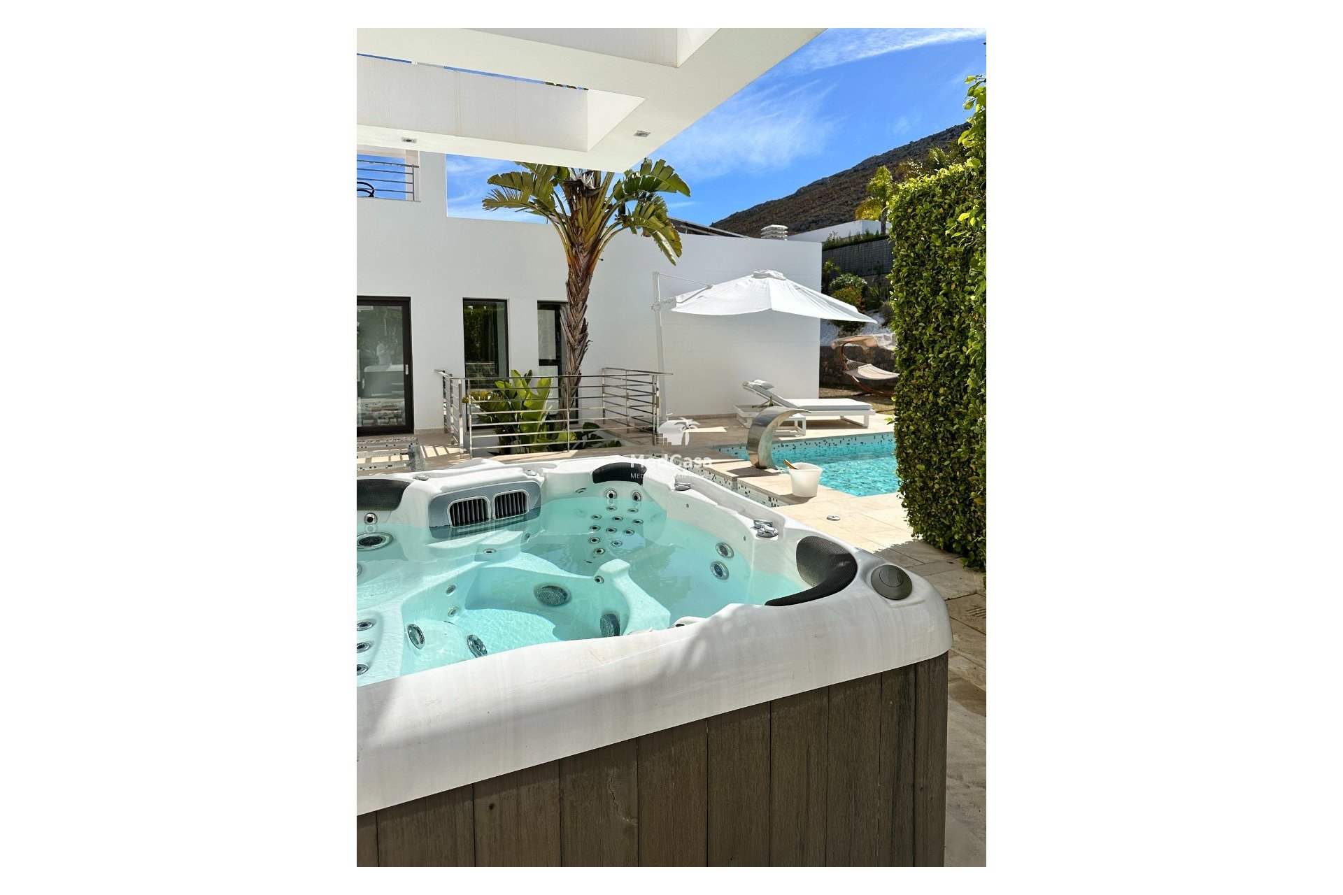 Resale - Villa -
Jávea/Xàbia - Cansalades