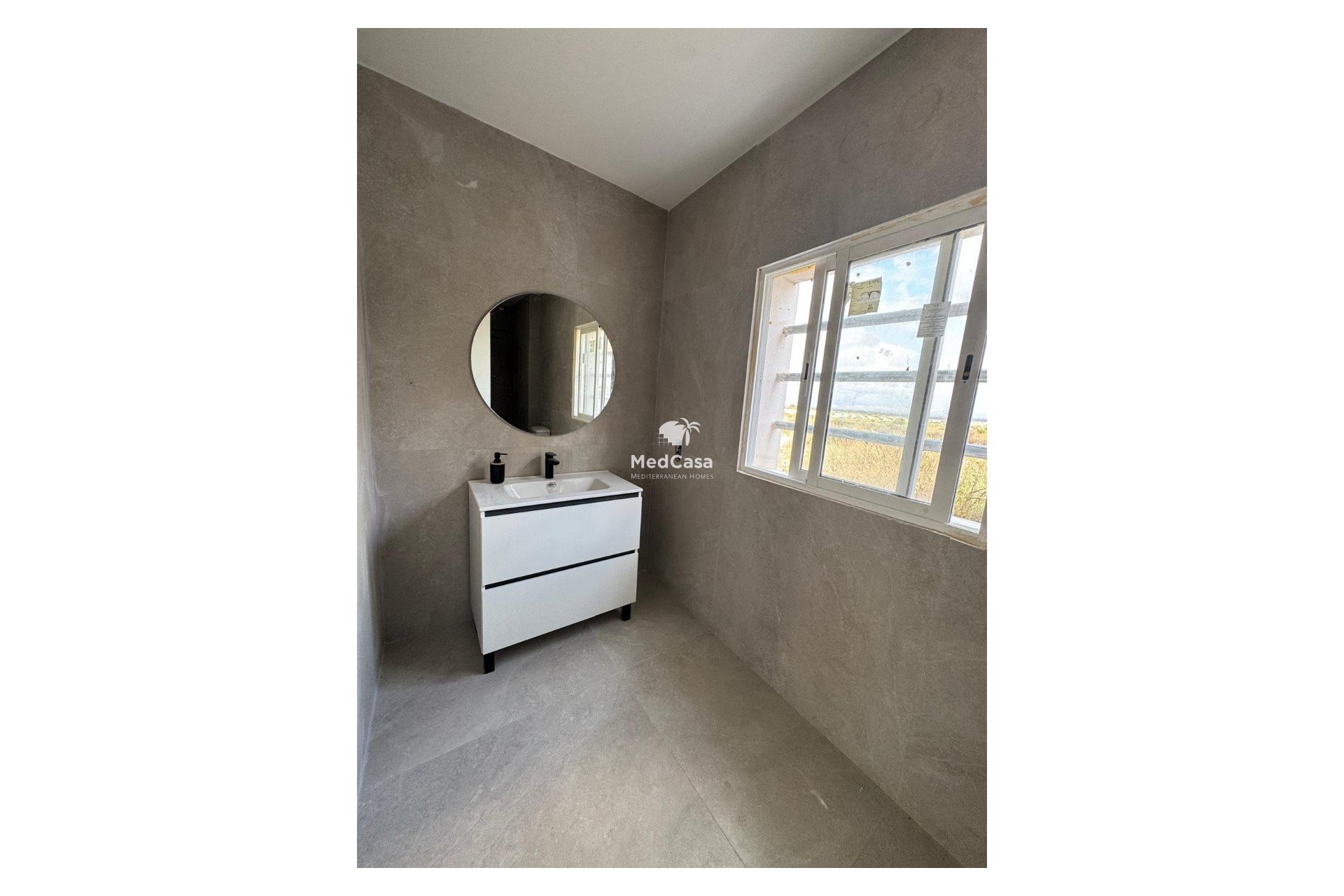 Resale - Villa -
La Marina del Pinet - La Marina
