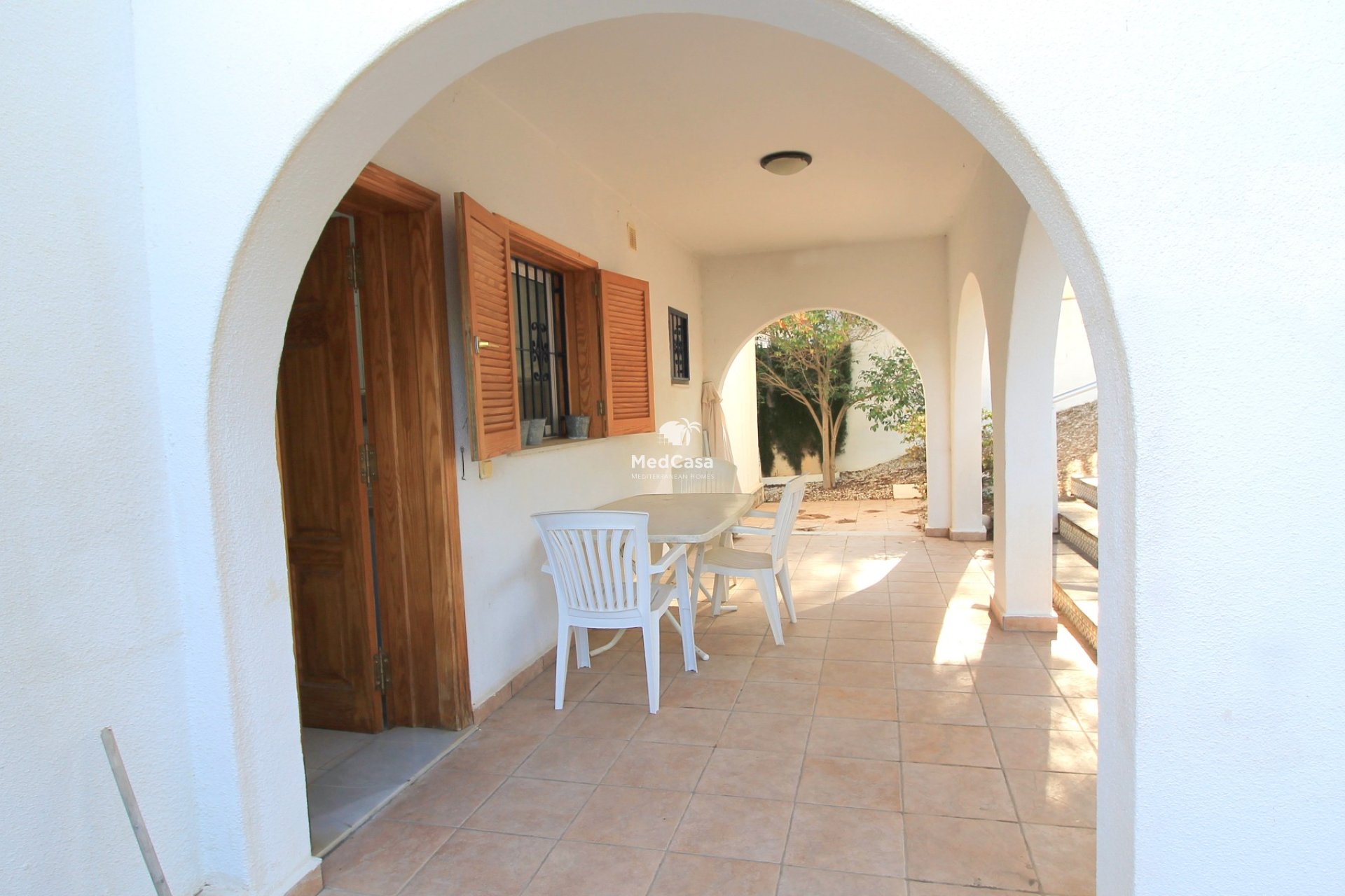 Resale - Villa -
Mil Palmeras