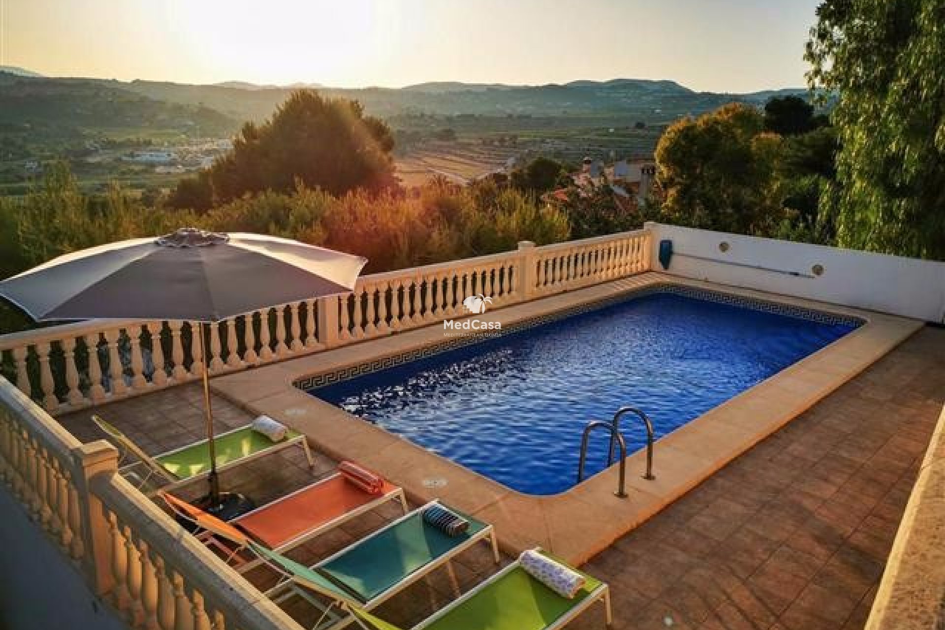 Resale - Villa -
Moraira - Alcazar