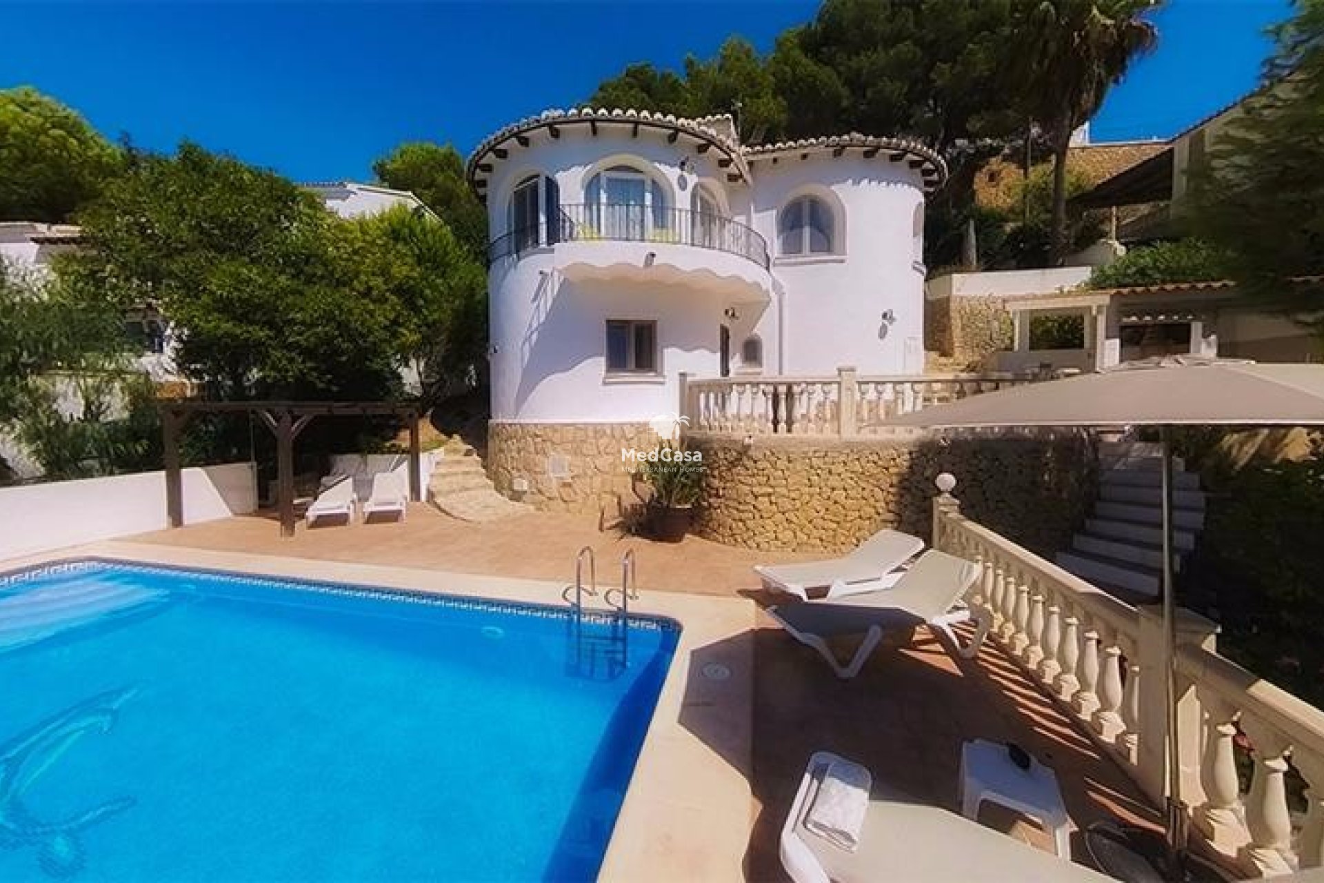 Resale - Villa -
Moraira - Alcazar