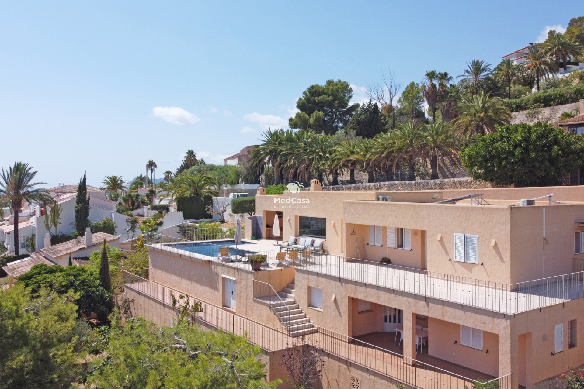 Resale - Villa -
Moraira - Benimeit