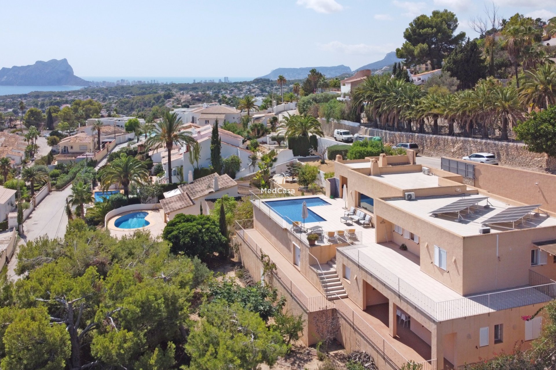 Resale - Villa -
Moraira - Benimeit