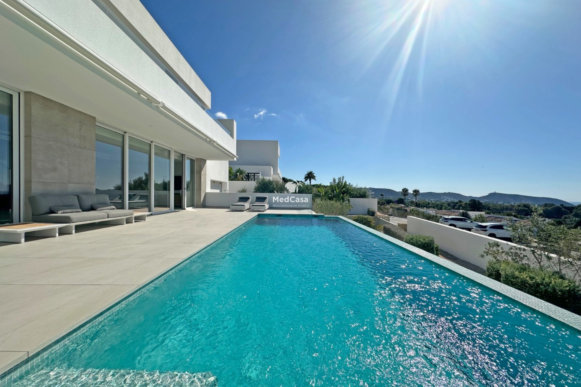 Resale - Villa -
Moraira - Benimeit