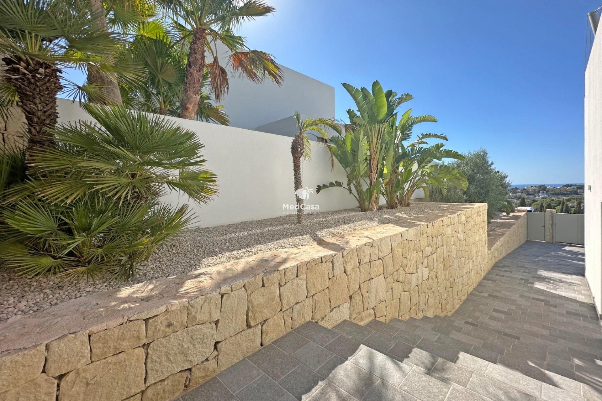 Resale - Villa -
Moraira - Benimeit