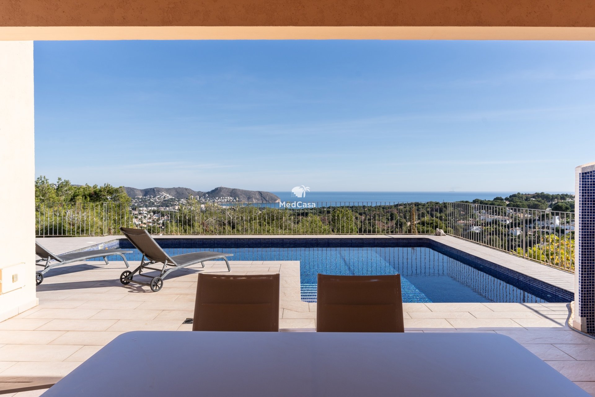 Resale - Villa -
Moraira - Benimeit