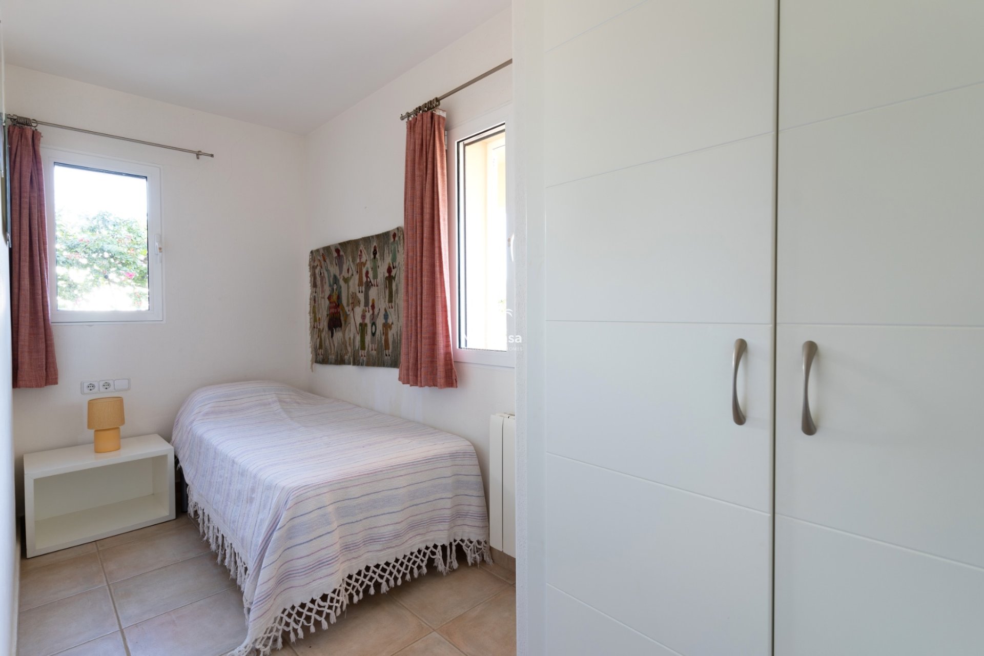 Resale - Villa -
Moraira - Benimeit