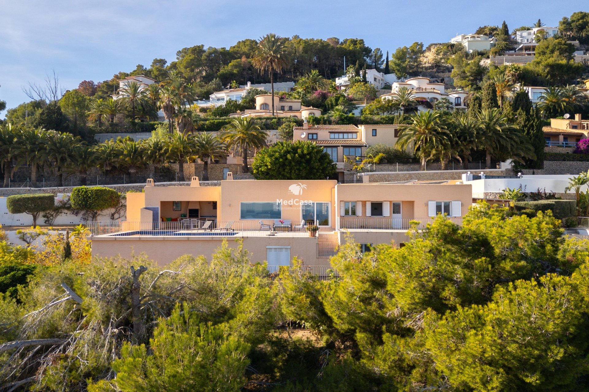 Resale - Villa -
Moraira - Benimeit