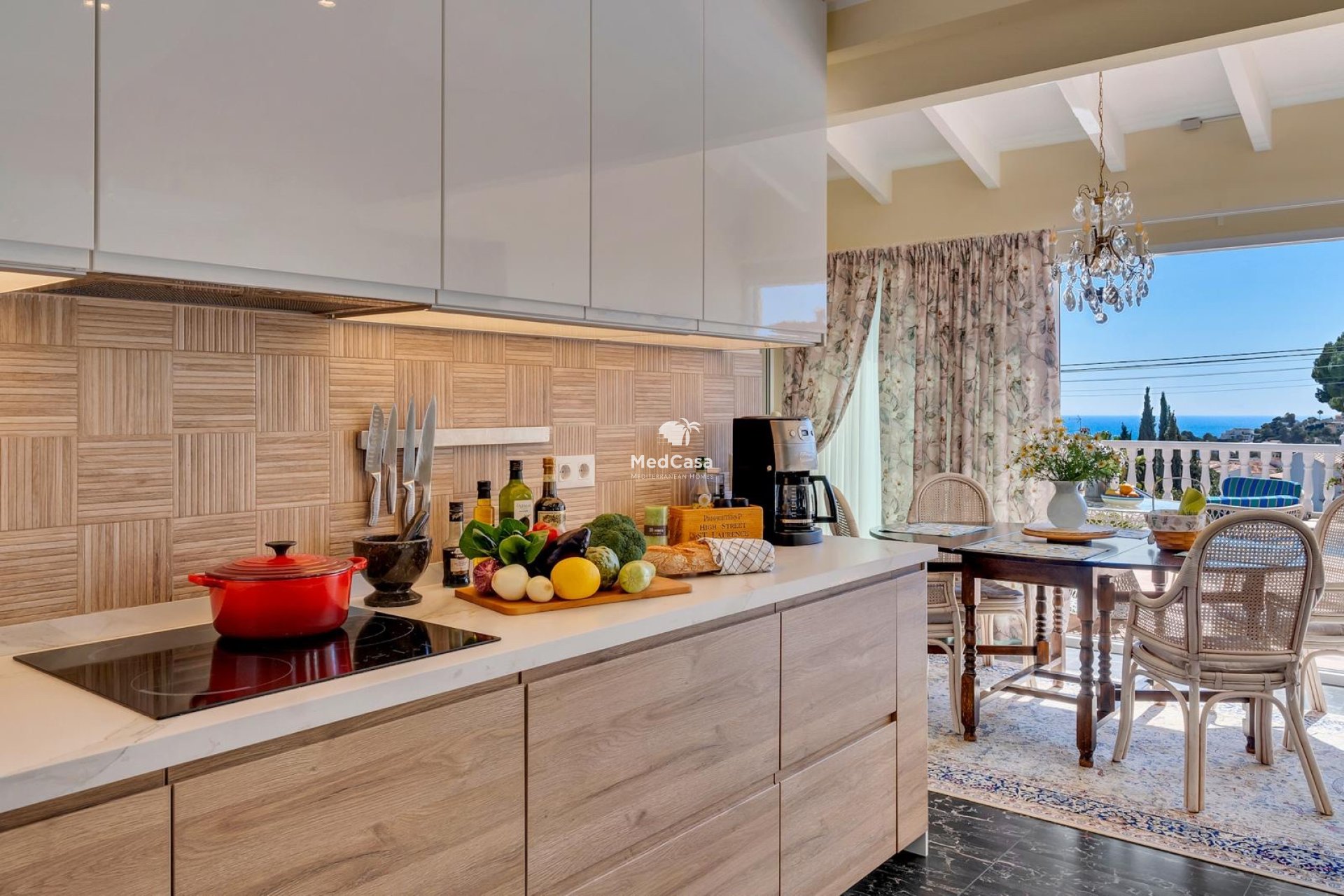 Resale - Villa -
Moraira - Benimeit