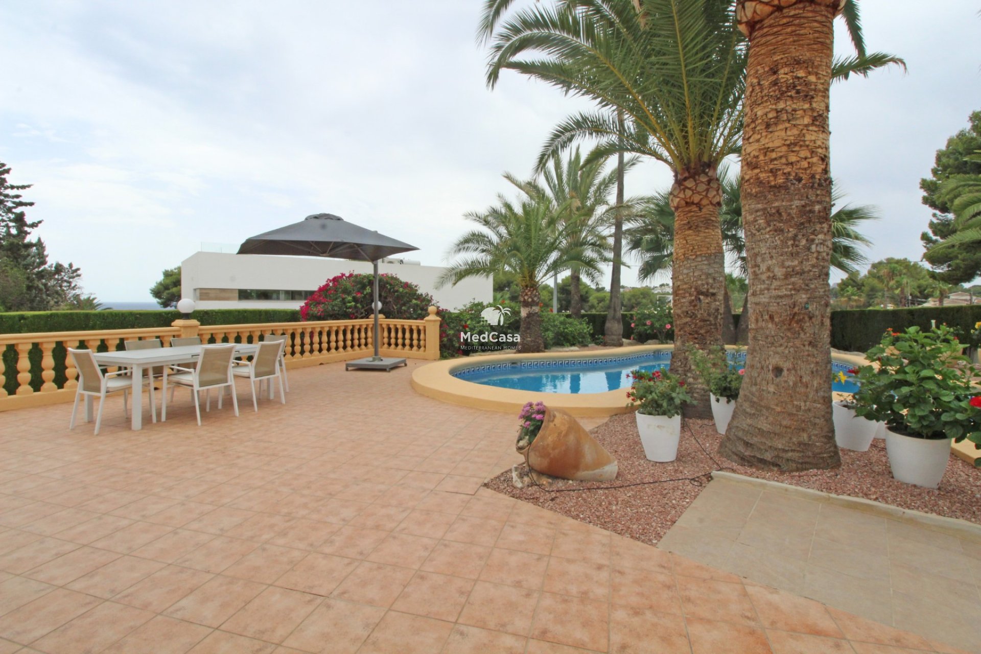 Resale - Villa -
Moraira - Cometa