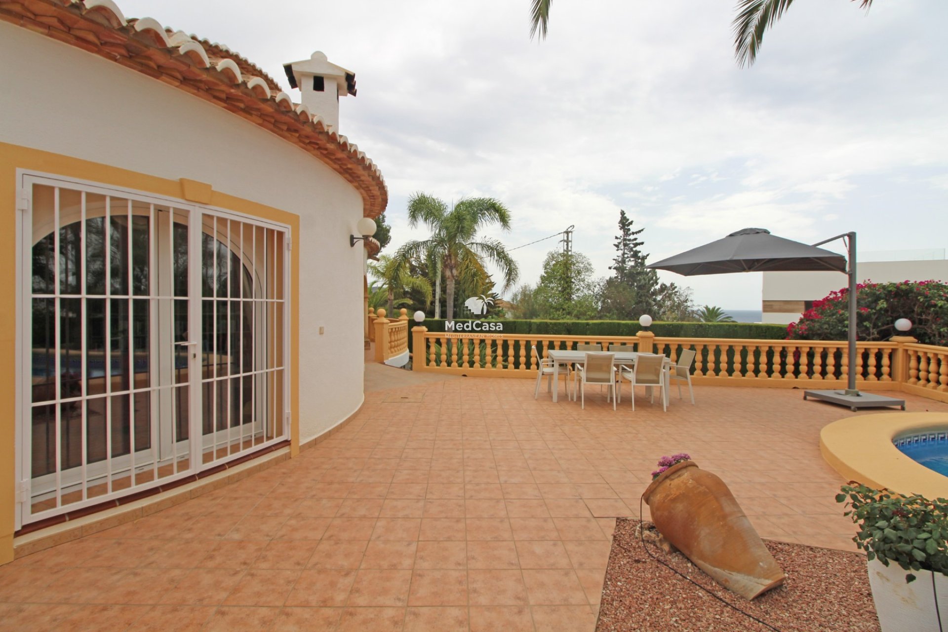 Resale - Villa -
Moraira - Cometa