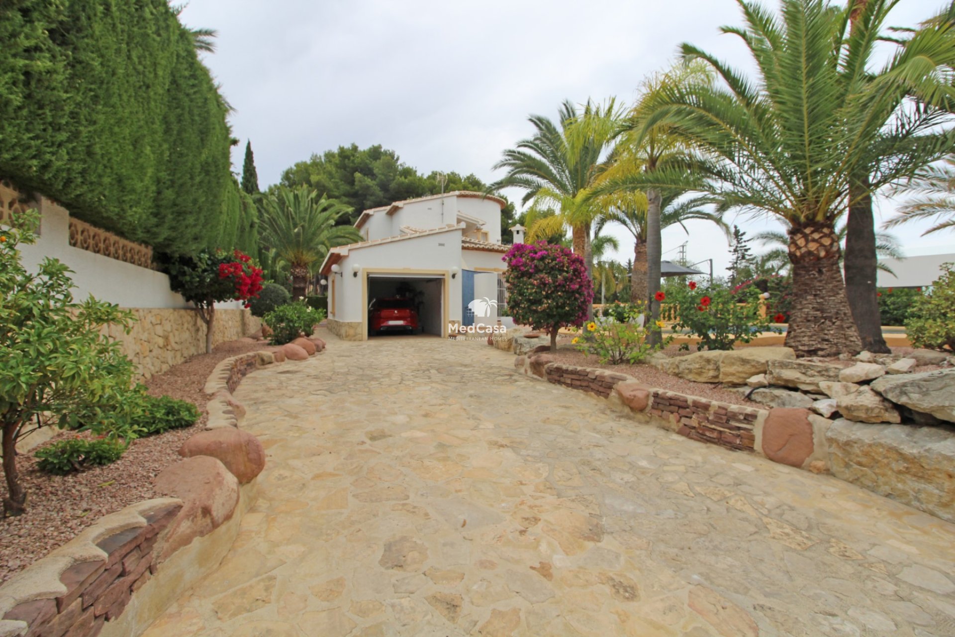 Resale - Villa -
Moraira - Cometa